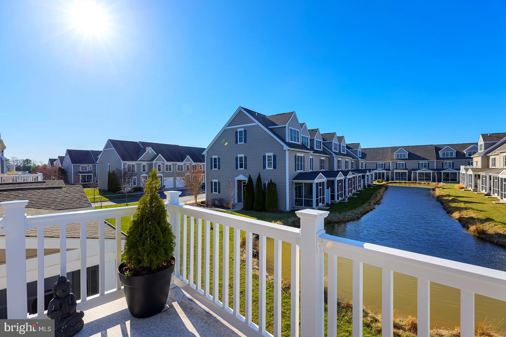 HERITAGE VILLAGE TOWNHOMES - Residential