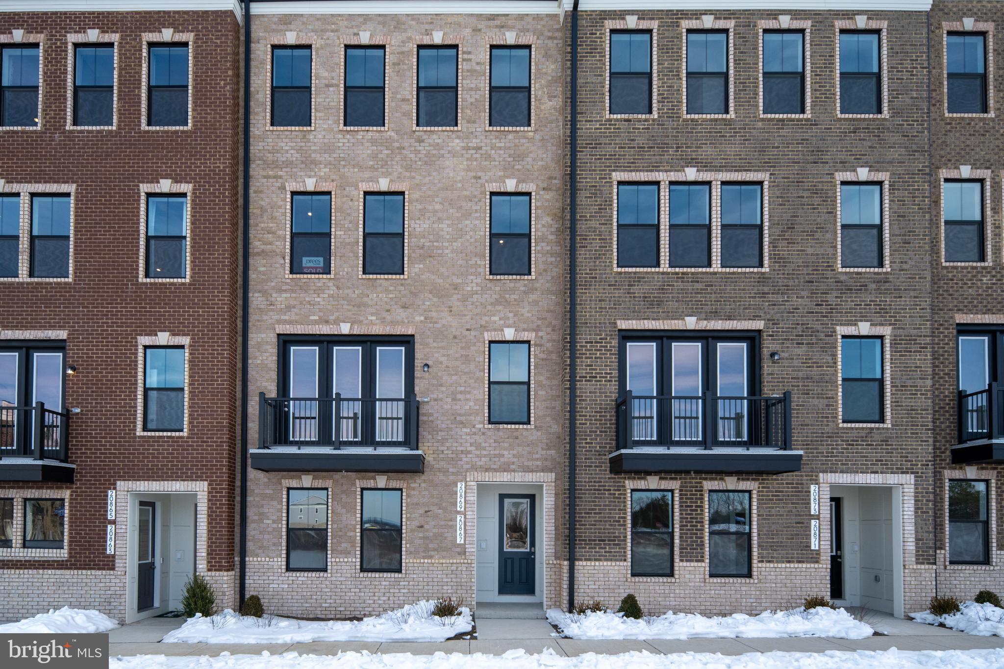 GOOSE CREEK VILLAGE CONDOMINIUM - Residential