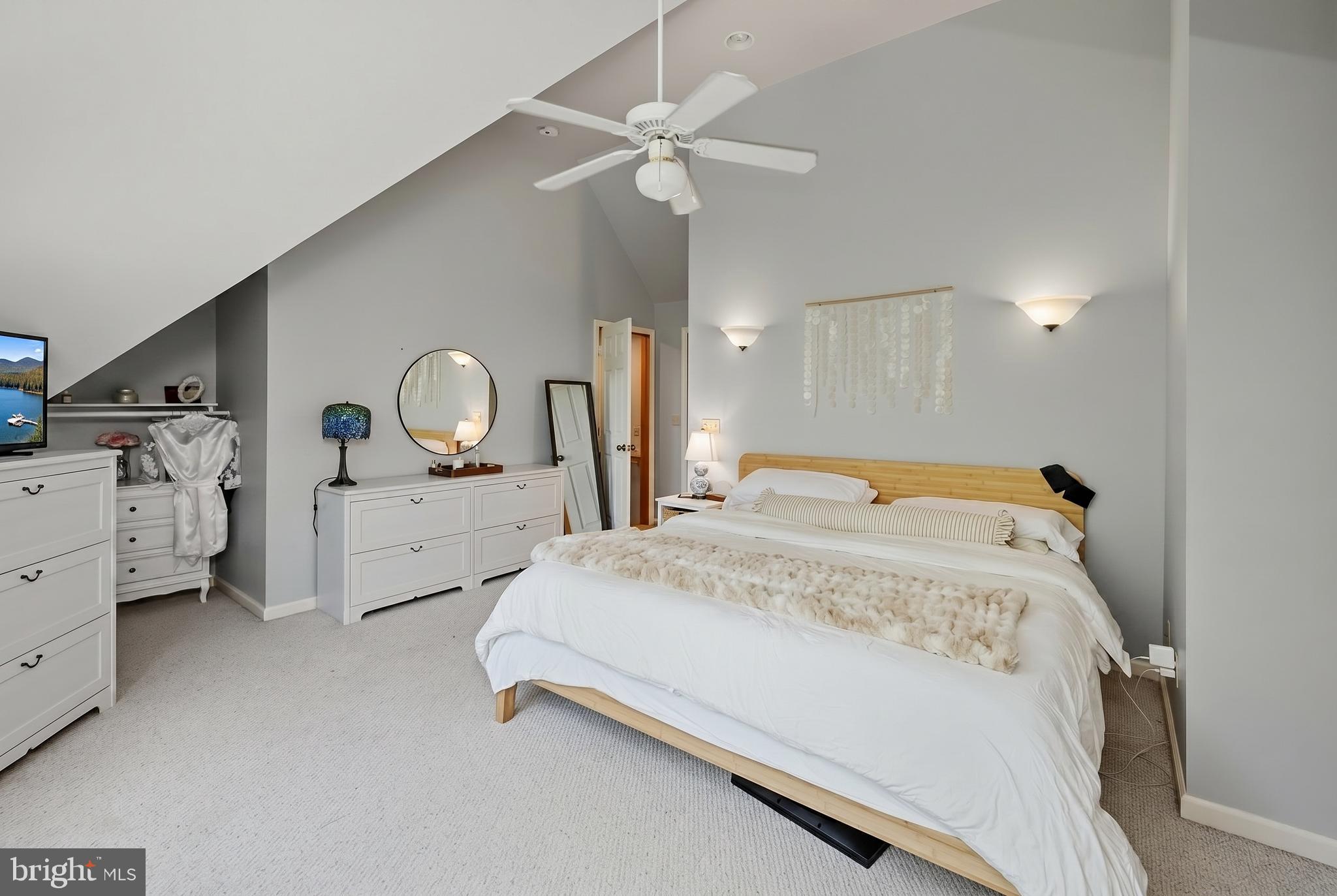 TRADERS LANDING - Residential