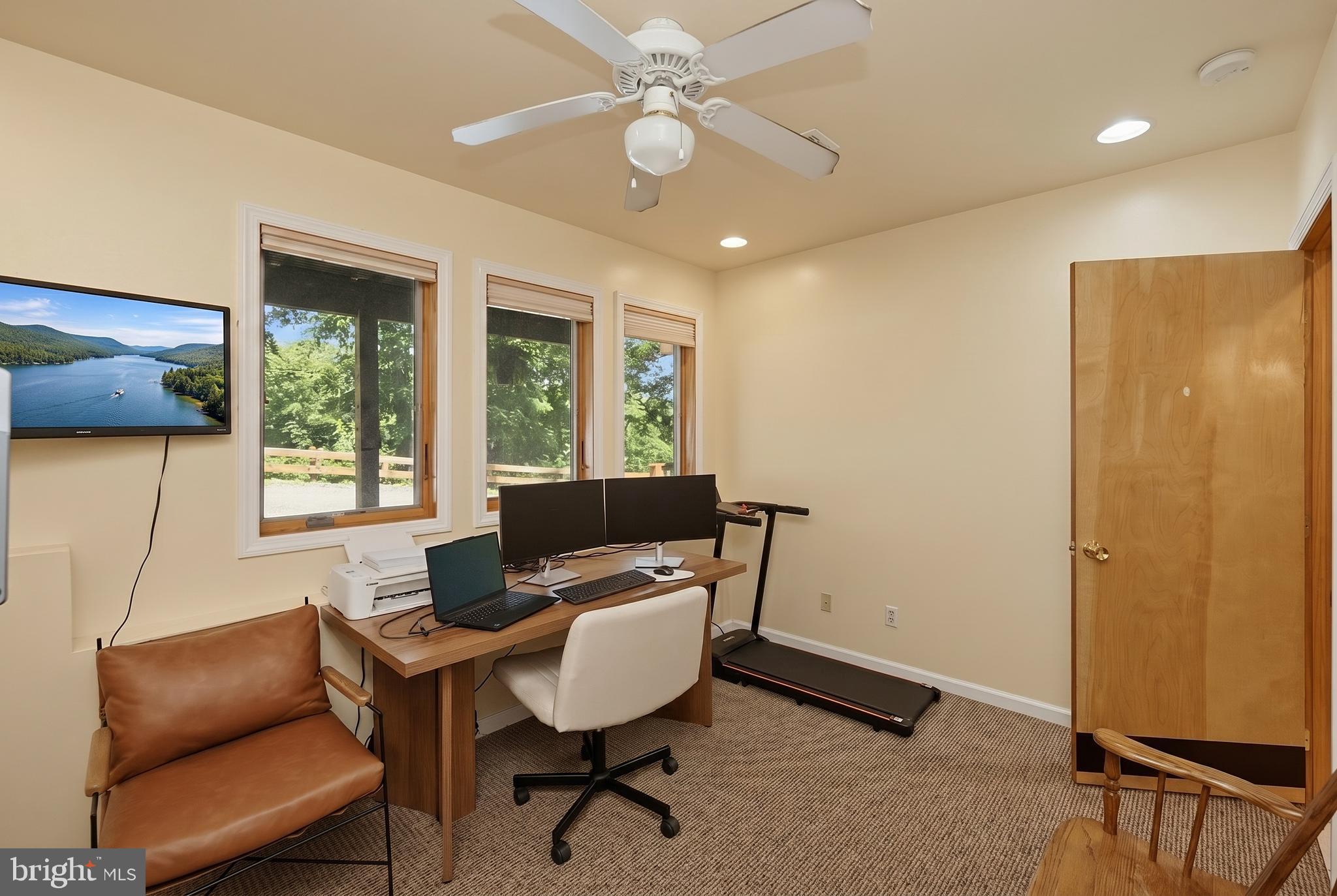 TRADERS LANDING - Residential