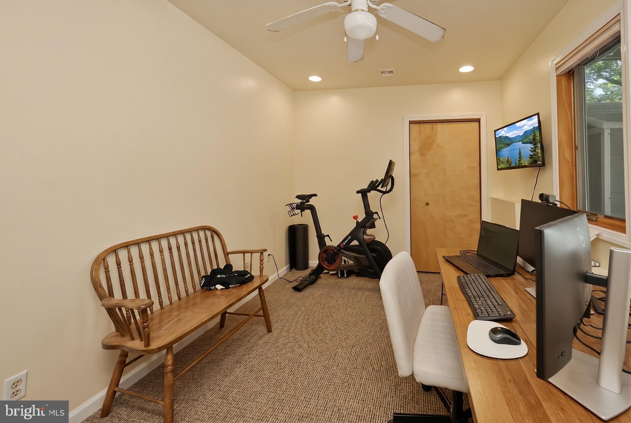 TRADERS LANDING - Residential