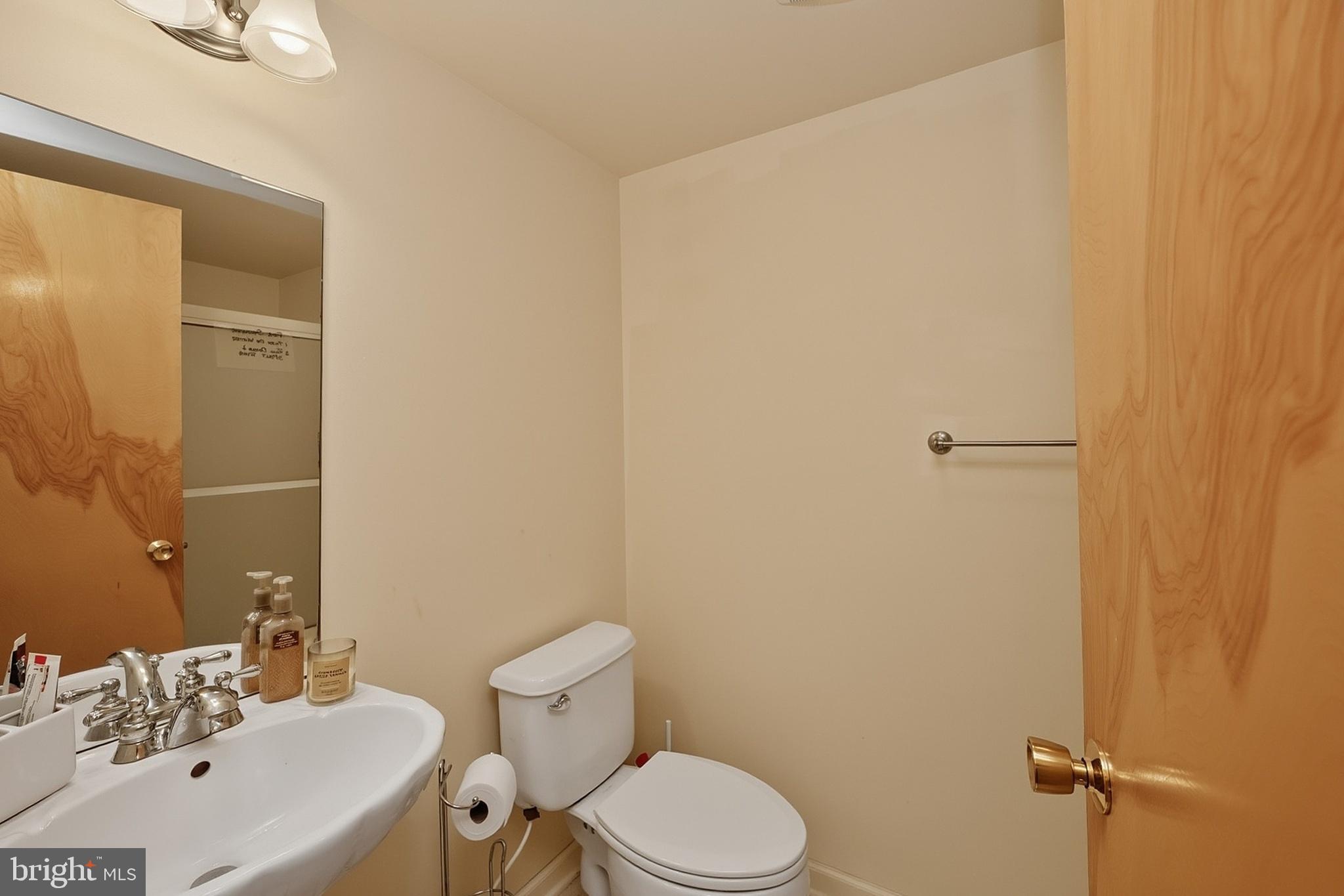 TRADERS LANDING - Residential