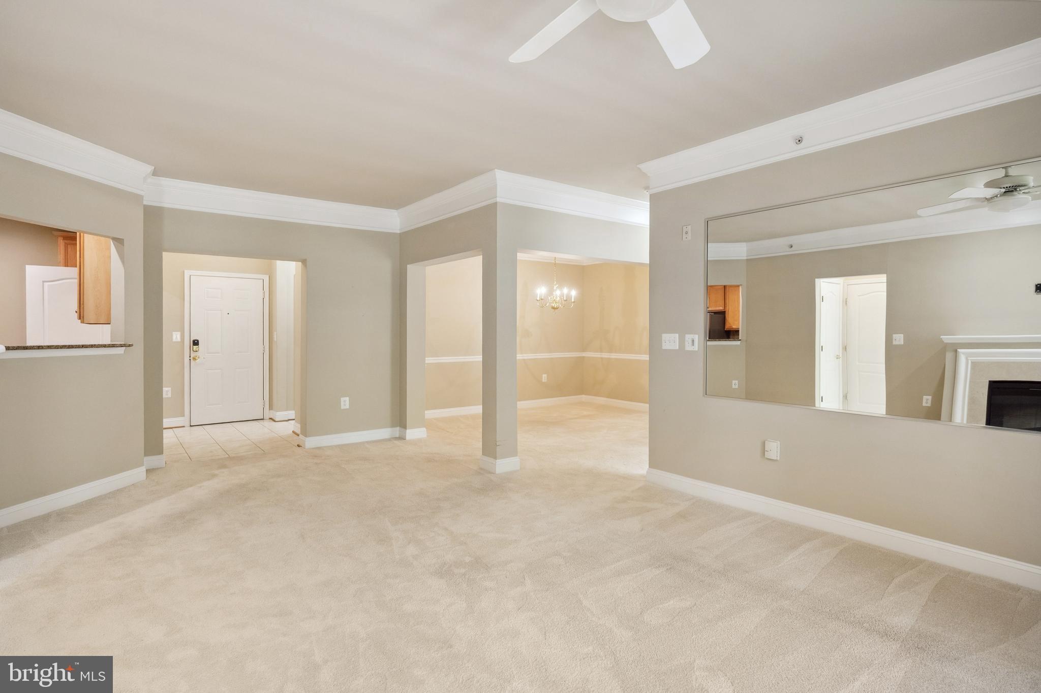 SAINTSBURY PLAZA - Residential