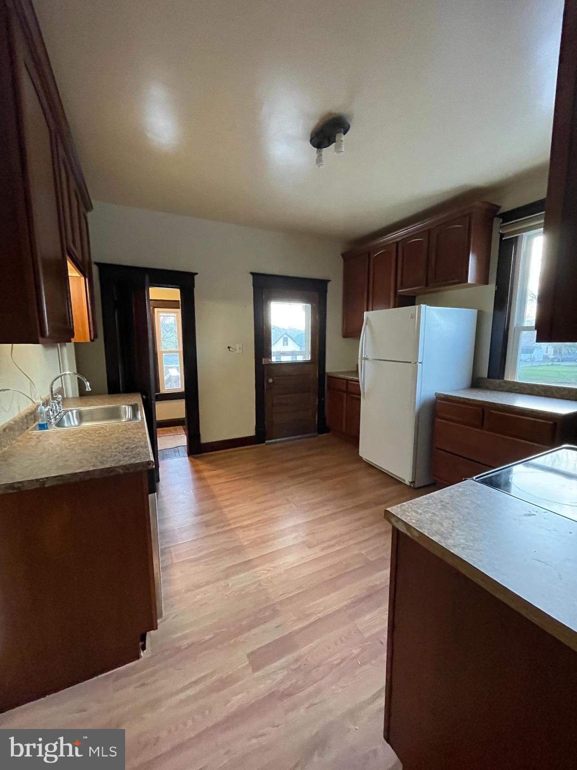 BRUNSWICK - Residential Lease