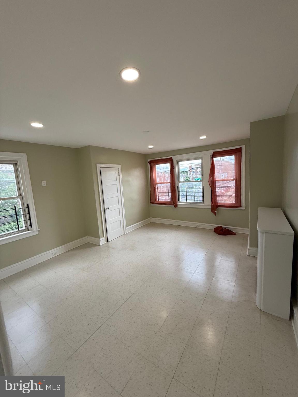 PHILADELPHIA - Residential