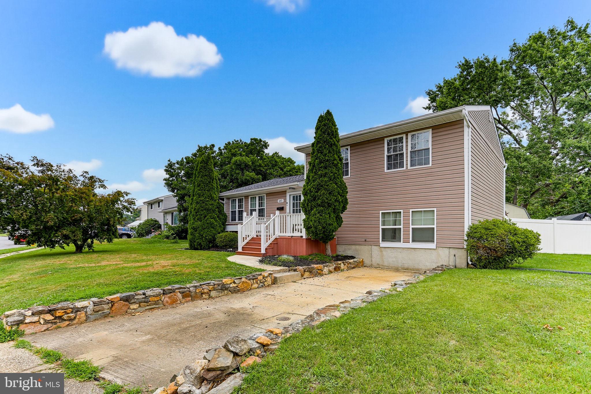 ABERDEEN HILLS - Residential
