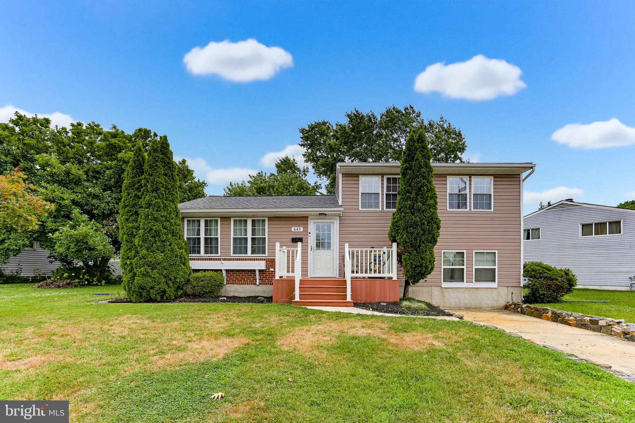 ABERDEEN HILLS - Residential
