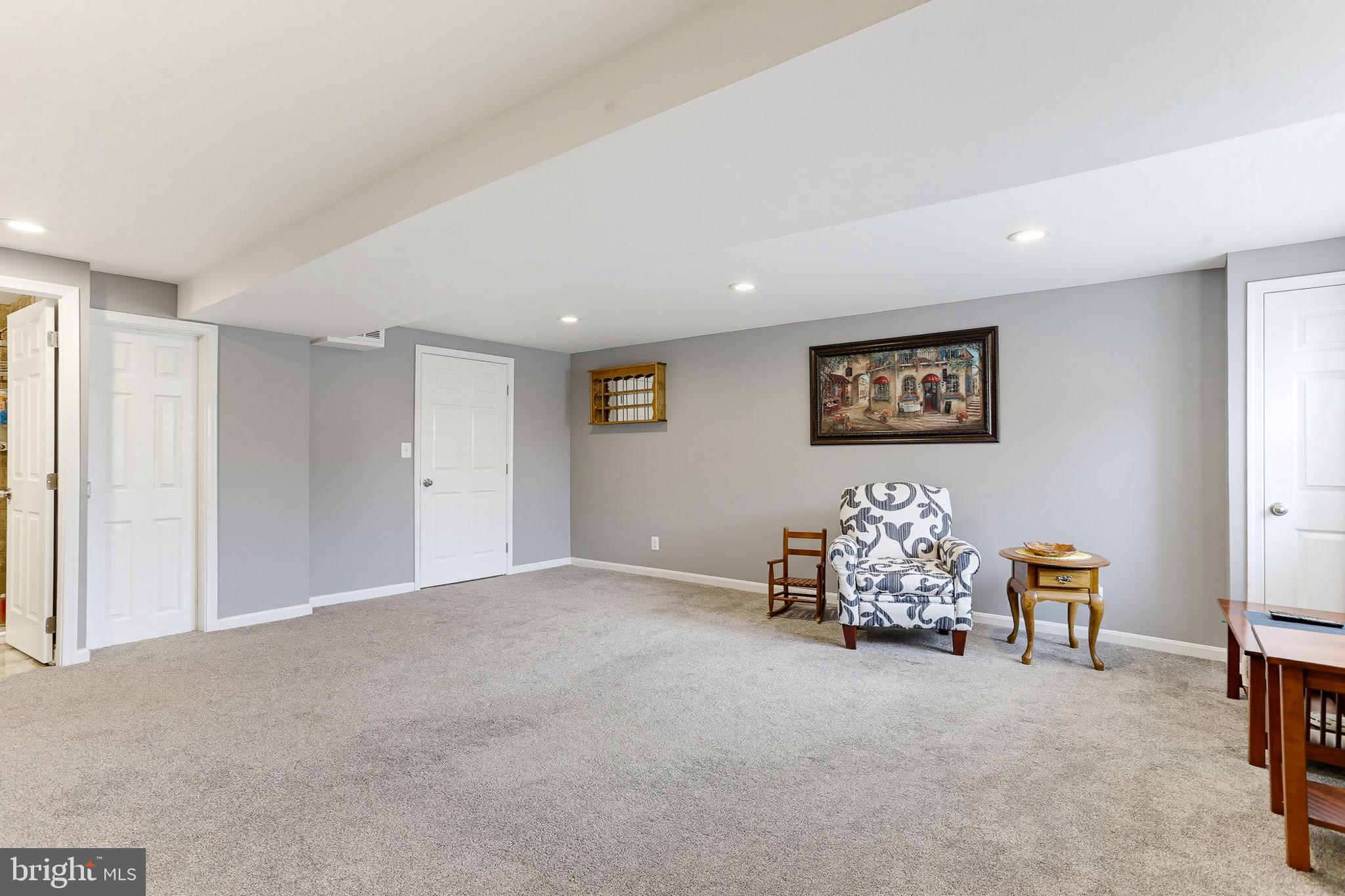 ABERDEEN HILLS - Residential