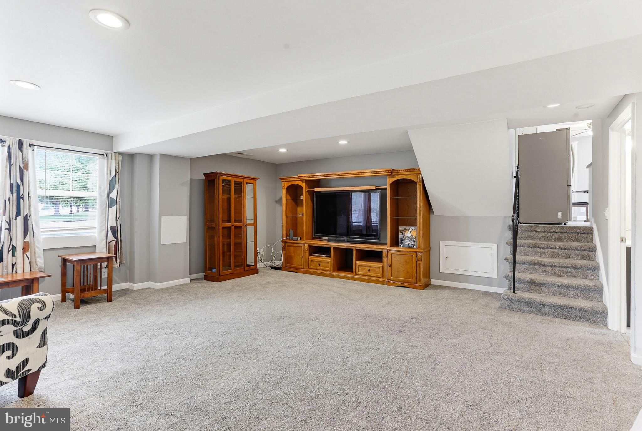 ABERDEEN HILLS - Residential
