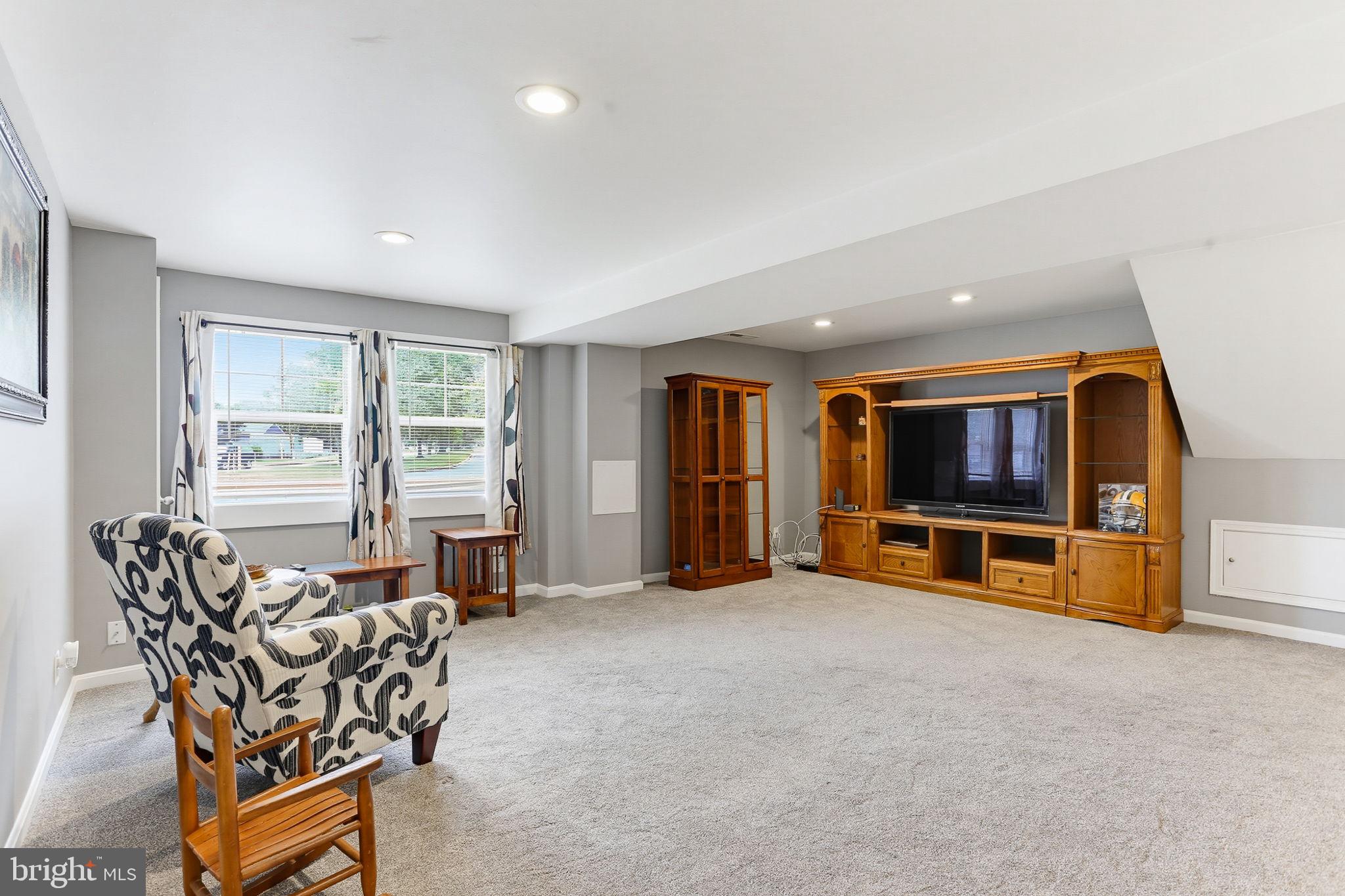 ABERDEEN HILLS - Residential