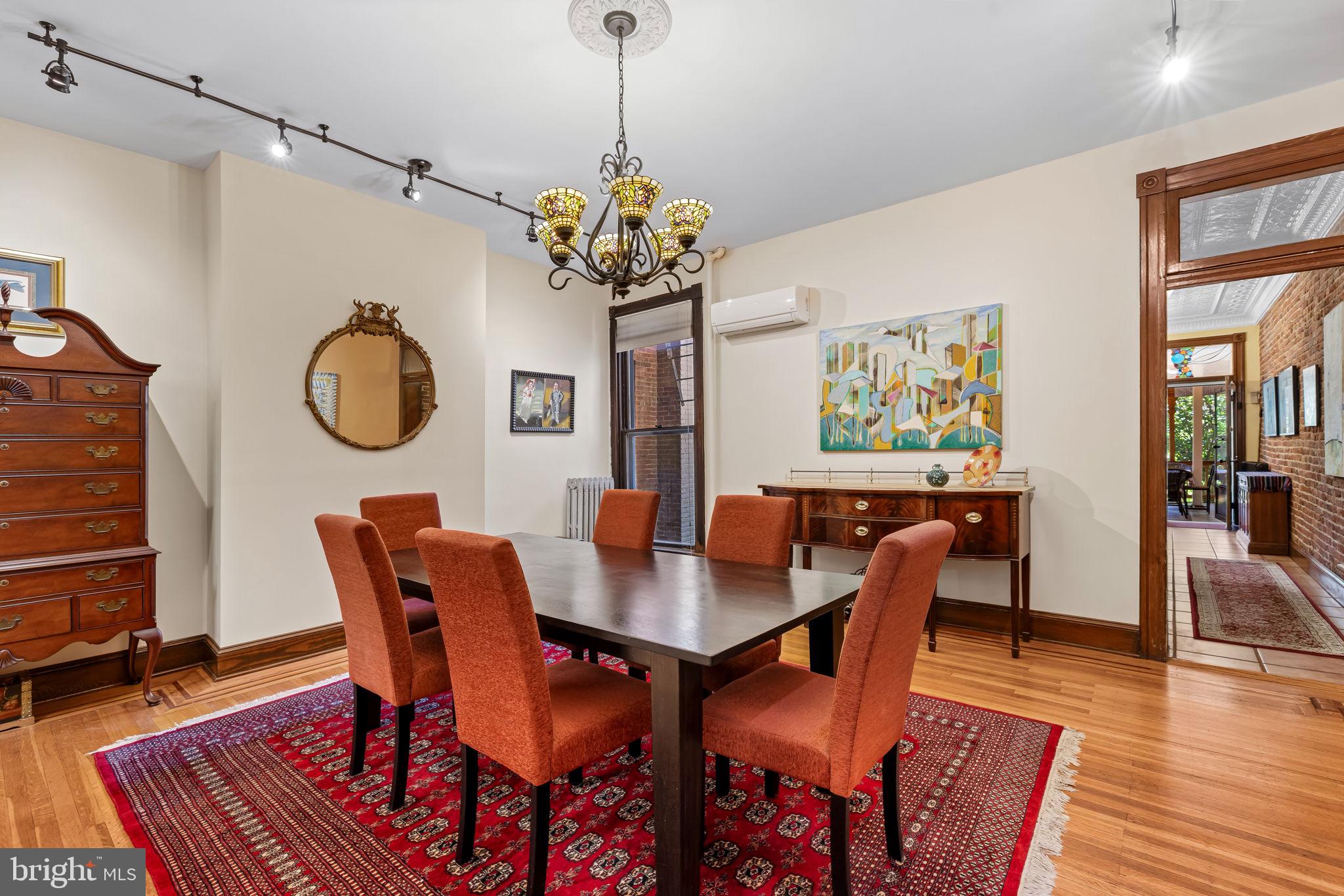 CHARLES VILLAGE - Residential