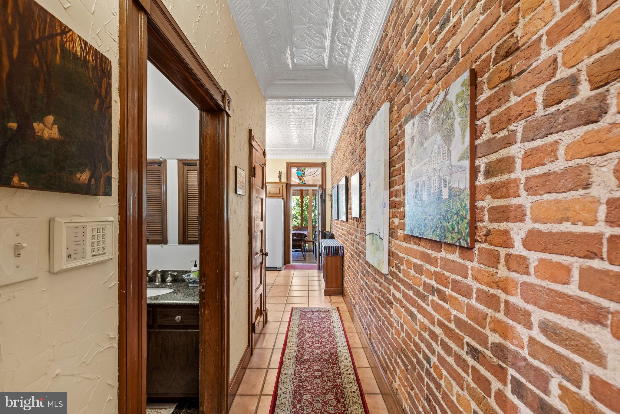 CHARLES VILLAGE - Residential
