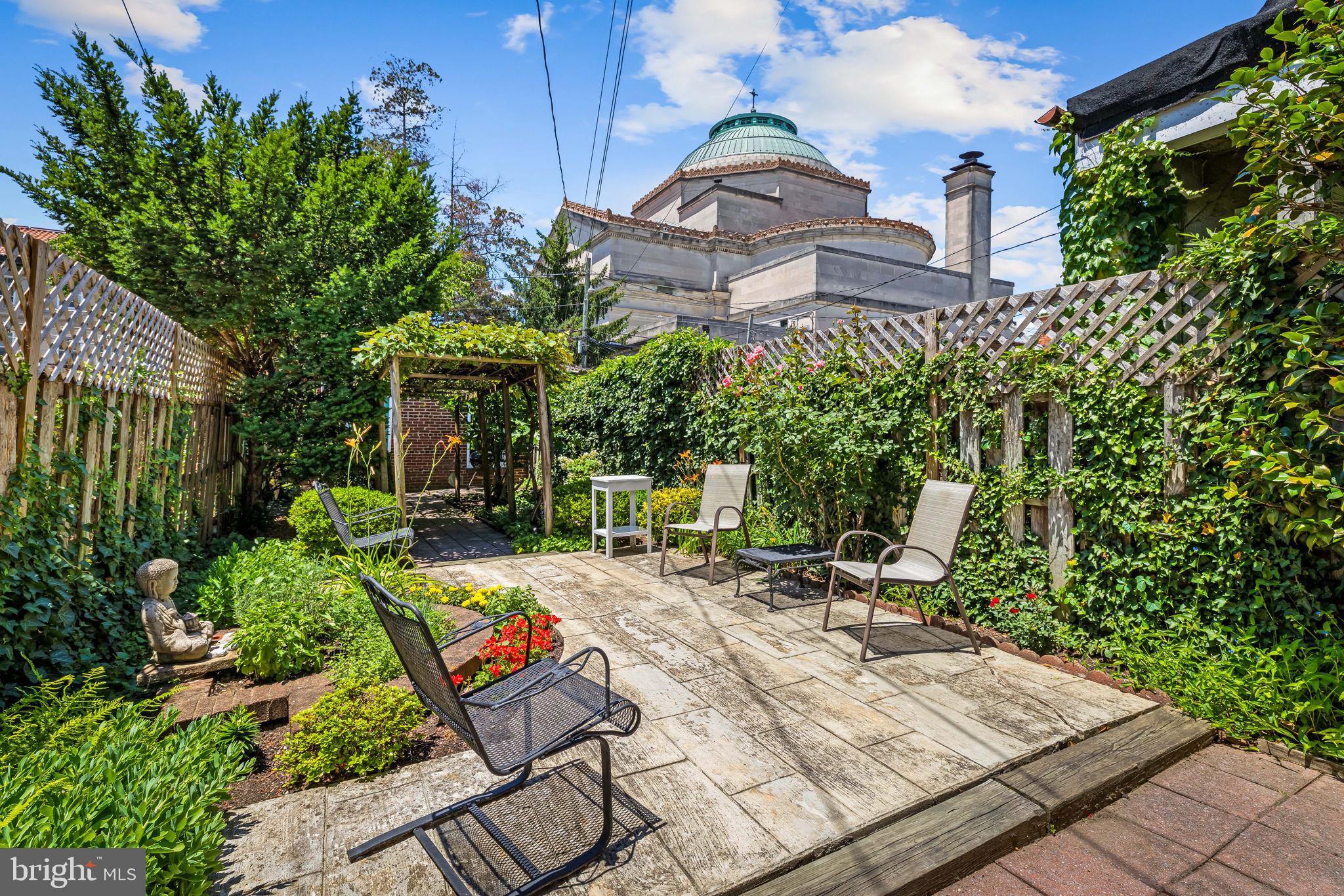 CHARLES VILLAGE - Residential