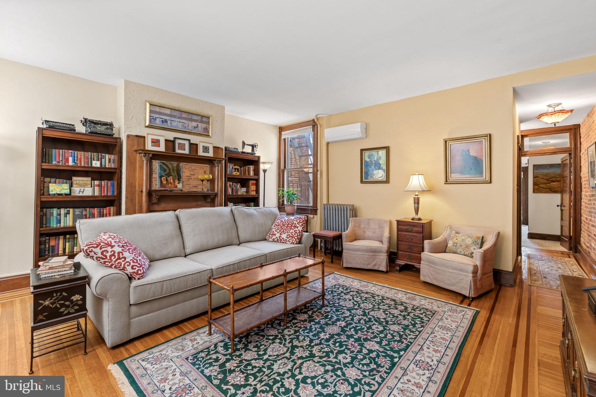 CHARLES VILLAGE - Residential