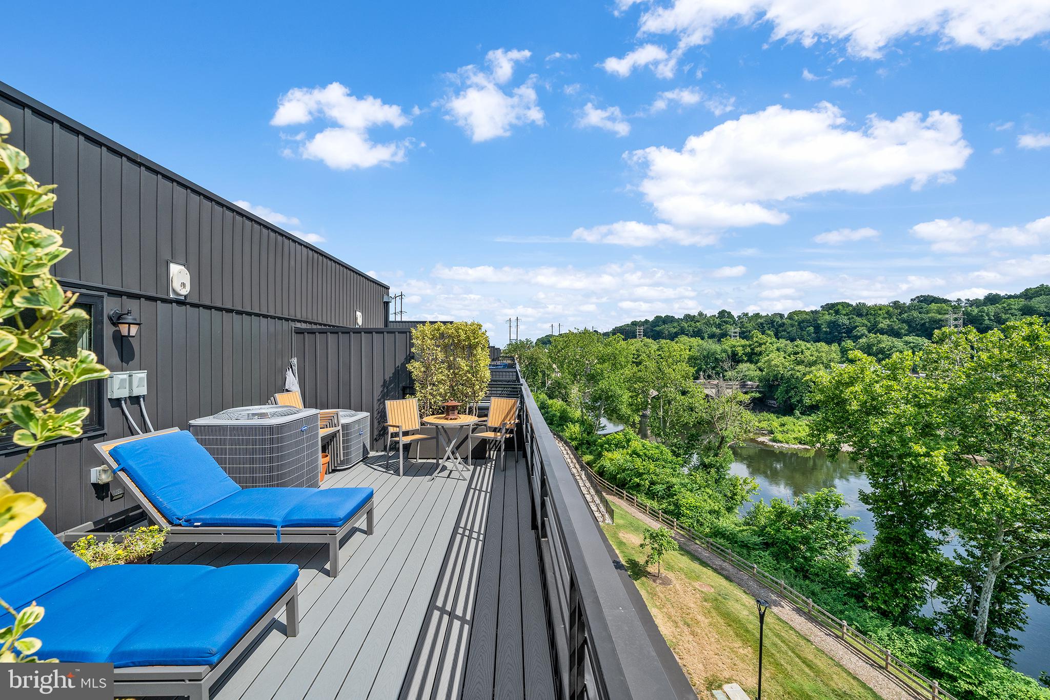 MANAYUNK - Residential