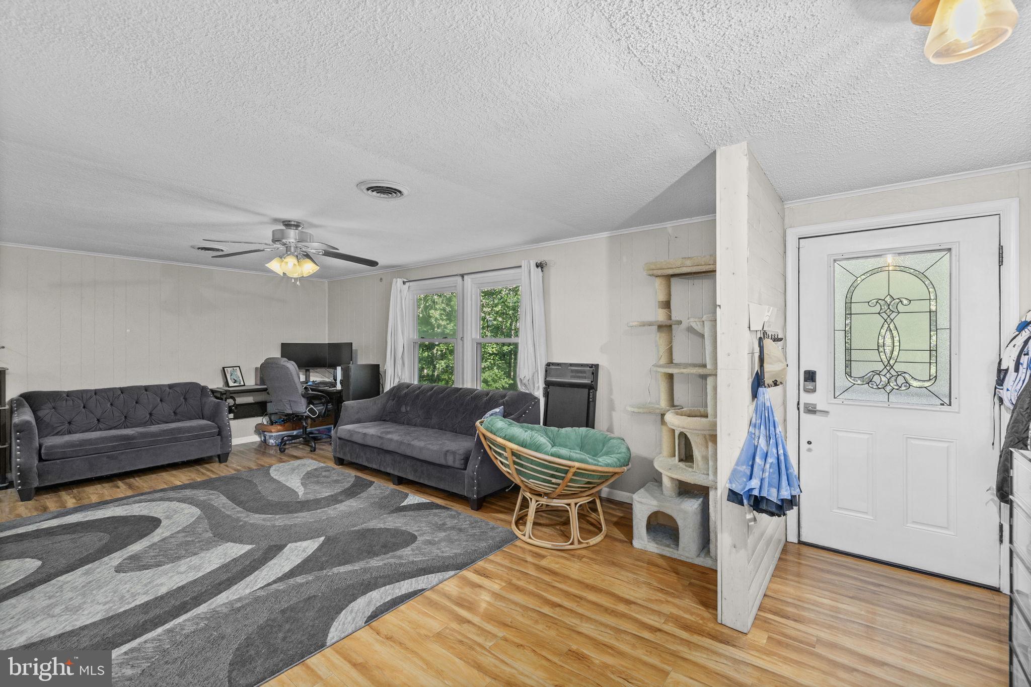 LAKE WILDERNESS - Residential