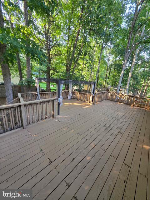 LAKE WILDERNESS - Residential