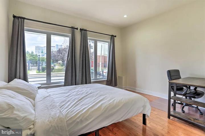POPLAR - Residential