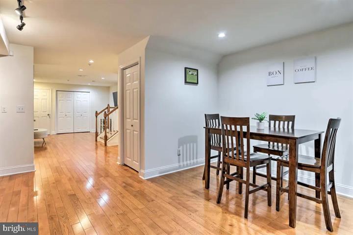 POPLAR - Residential