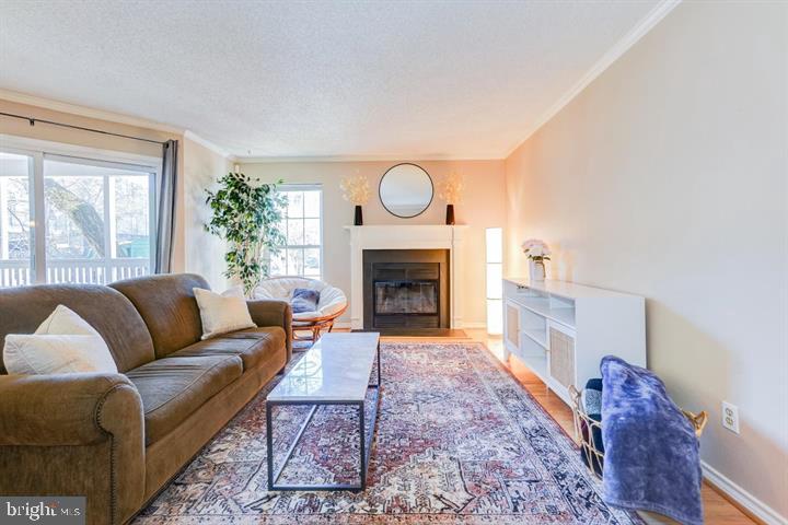 FOUNTAINS AT MCLEAN - Residential Lease