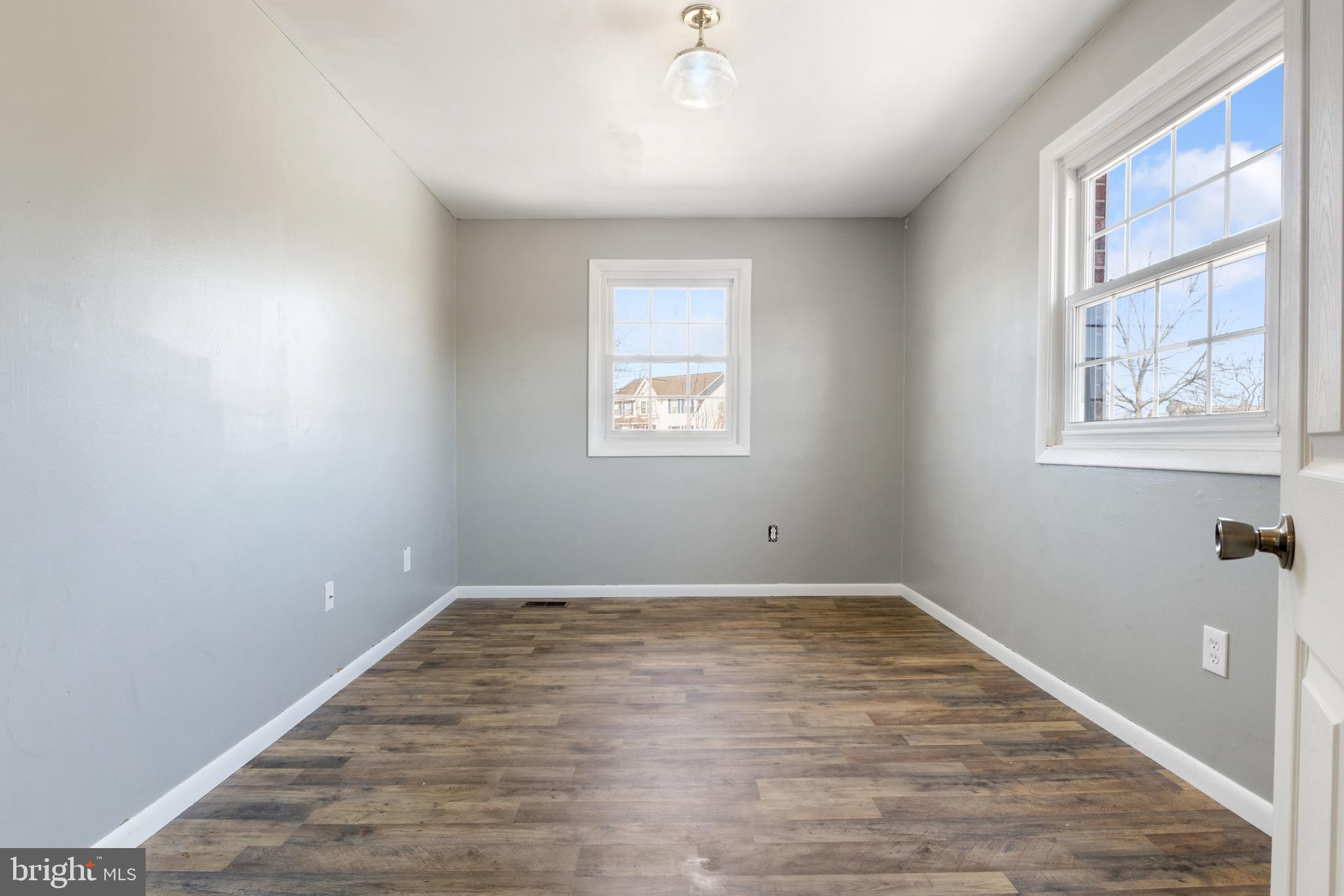 FOX RUN CONDOS - Residential