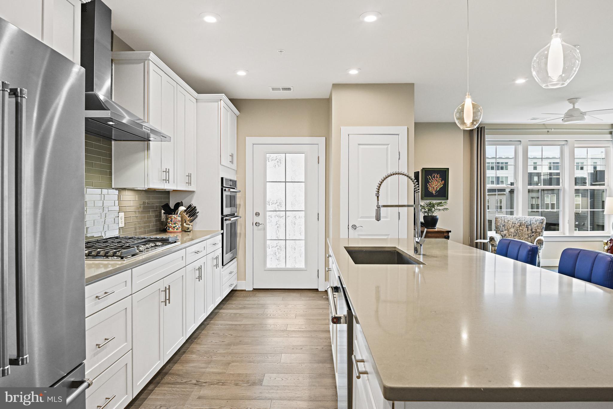 METROPARK AT ARROWBROOK - Residential