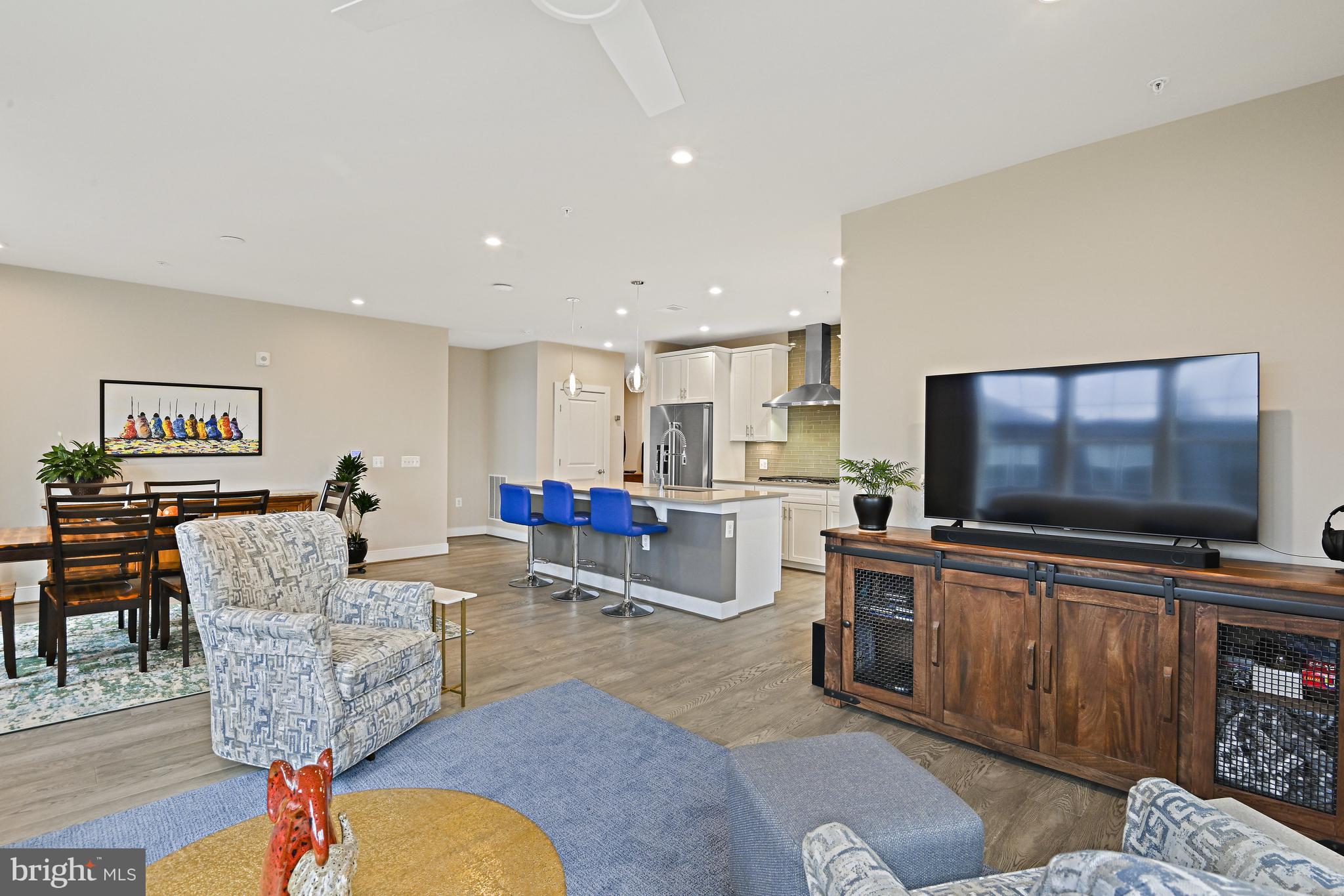 METROPARK AT ARROWBROOK - Residential