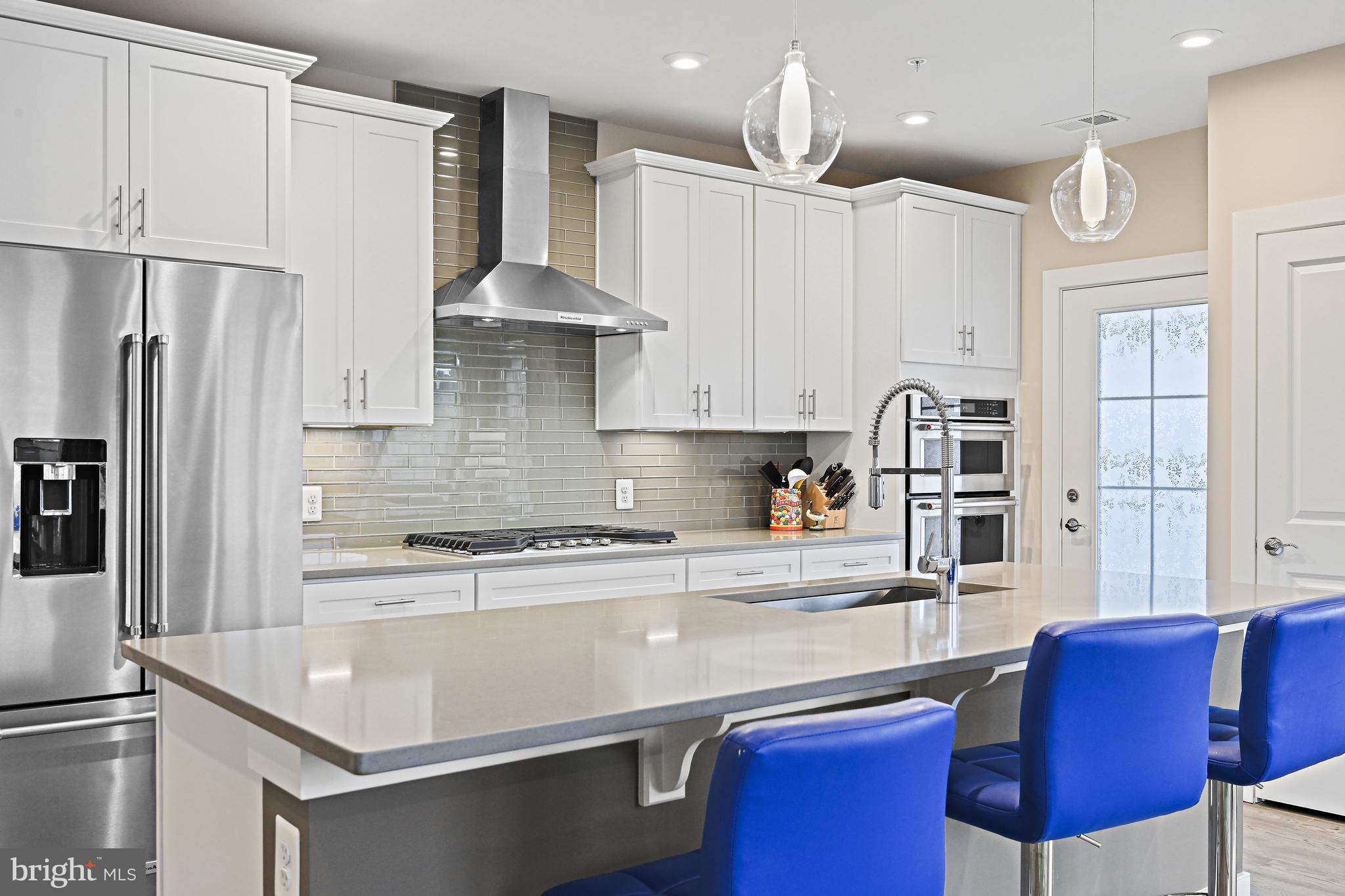 METROPARK AT ARROWBROOK - Residential