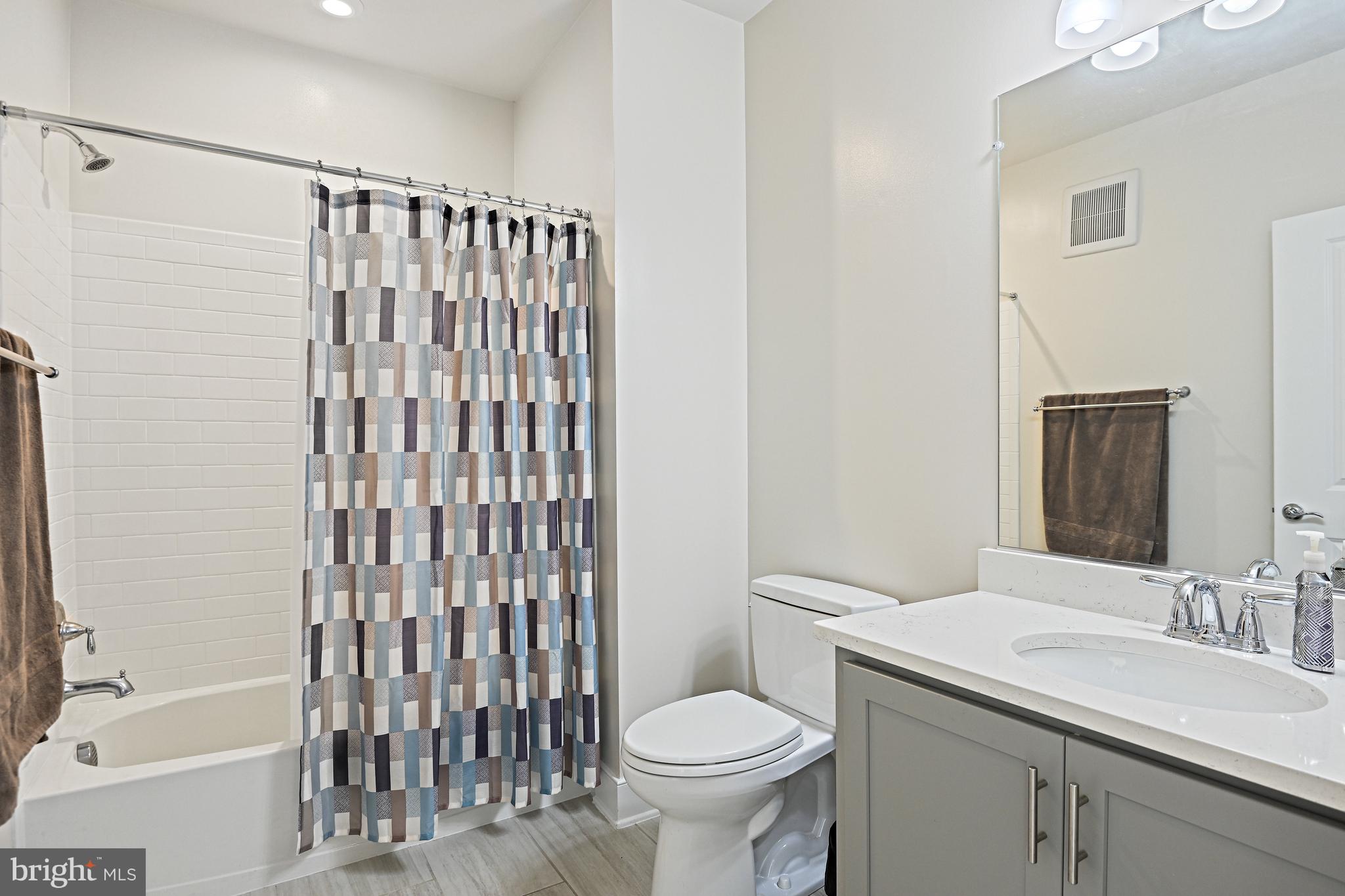 METROPARK AT ARROWBROOK - Residential