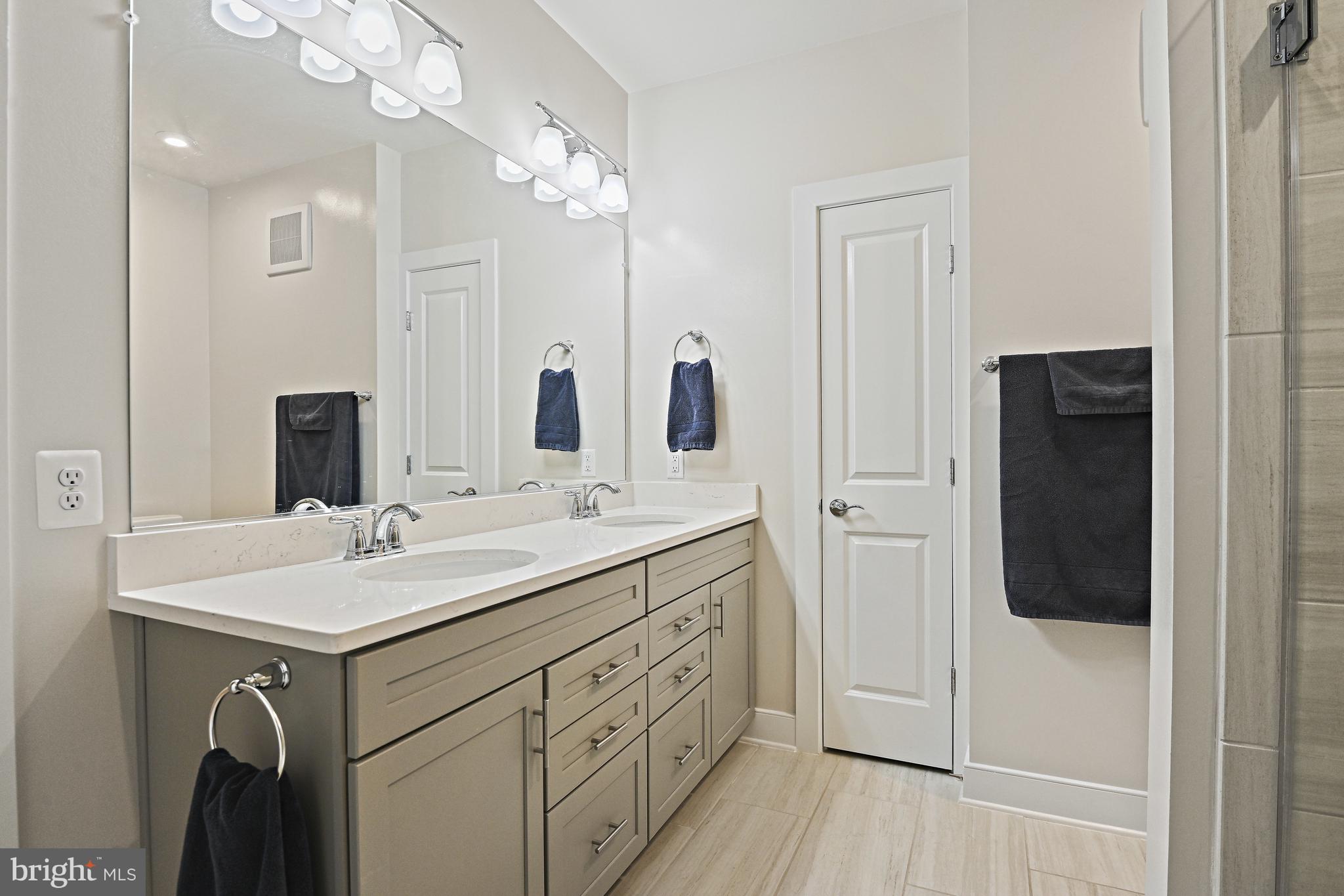 METROPARK AT ARROWBROOK - Residential