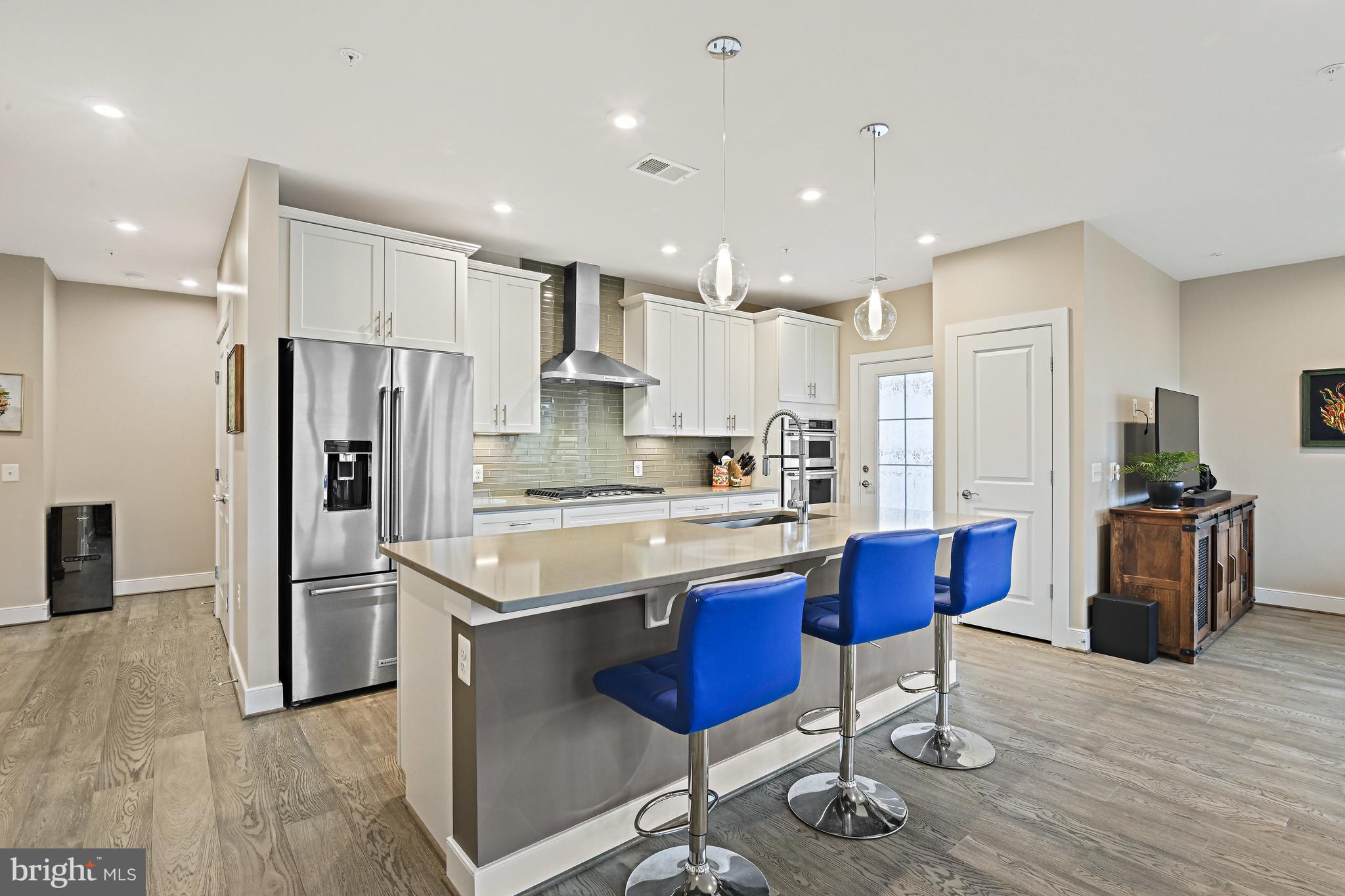 METROPARK AT ARROWBROOK - Residential
