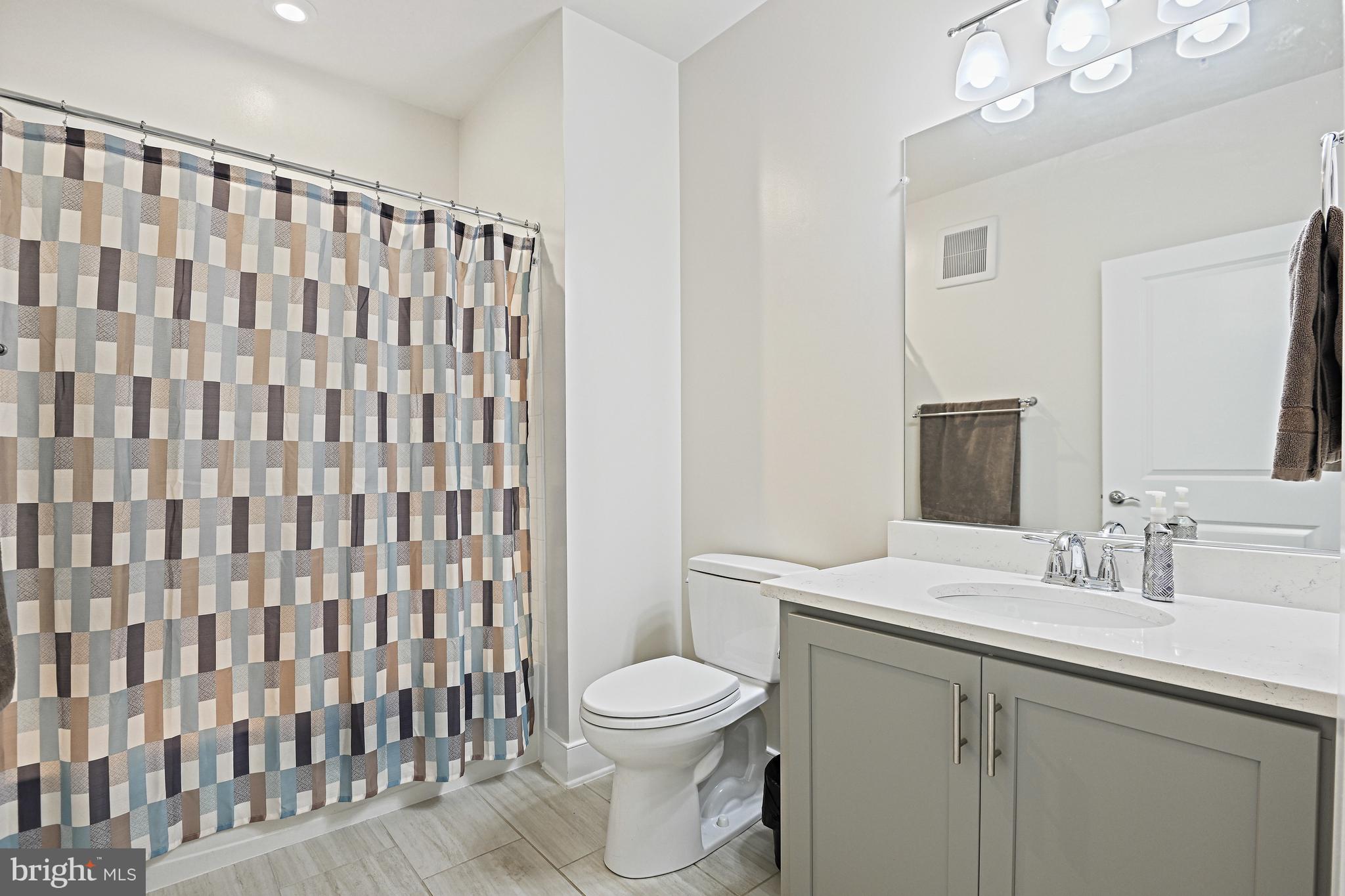 METROPARK AT ARROWBROOK - Residential