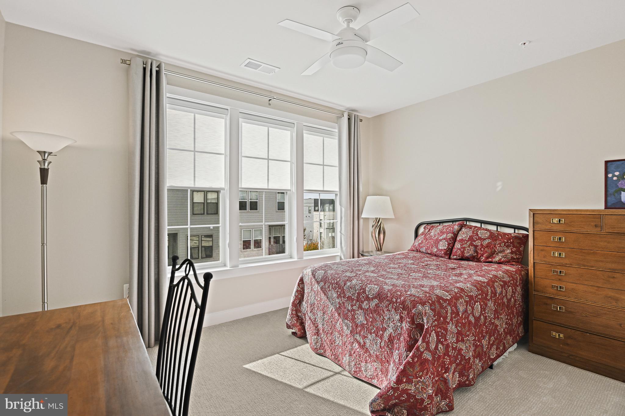 METROPARK AT ARROWBROOK - Residential