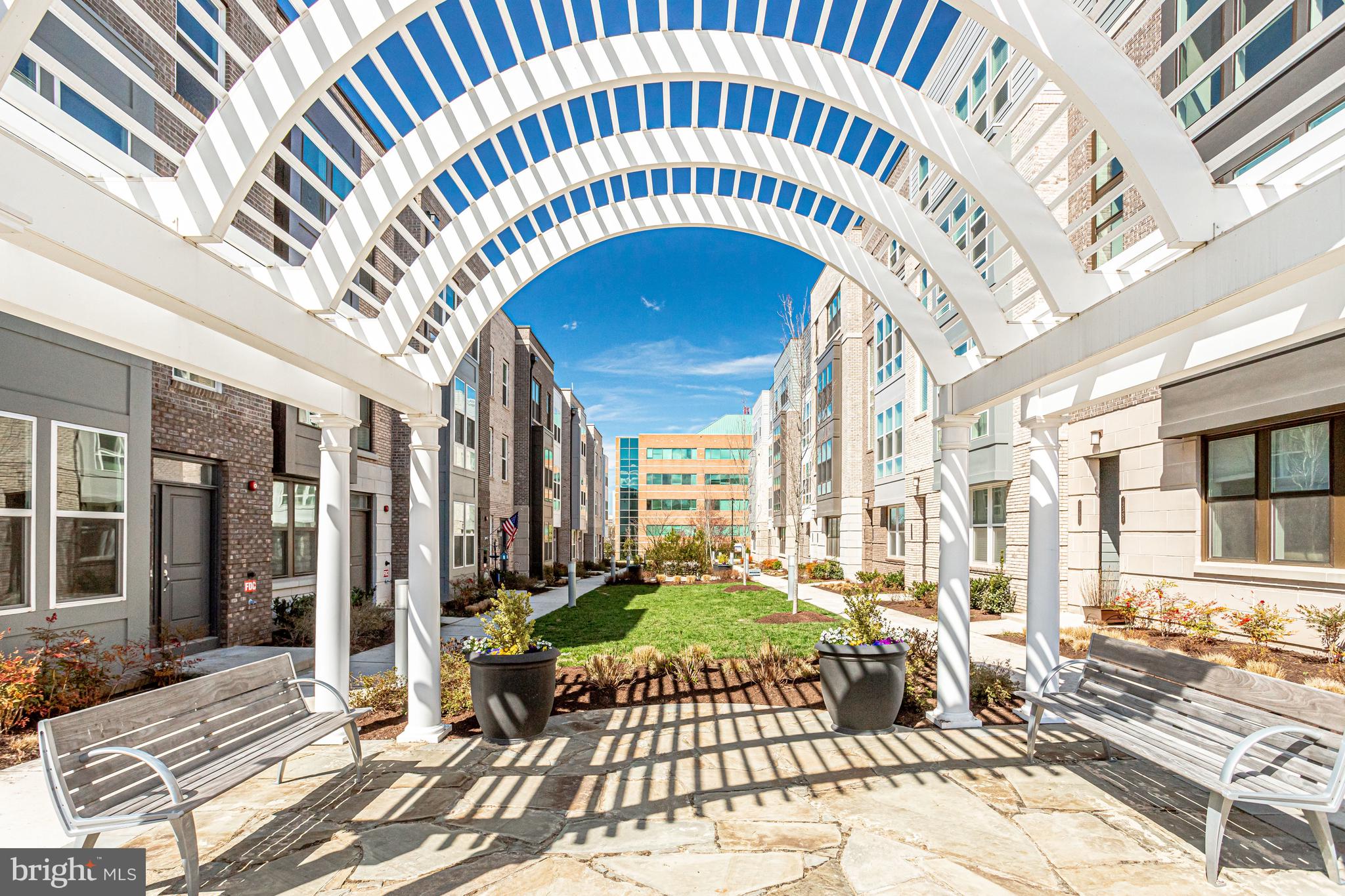 METROPARK AT ARROWBROOK - Residential