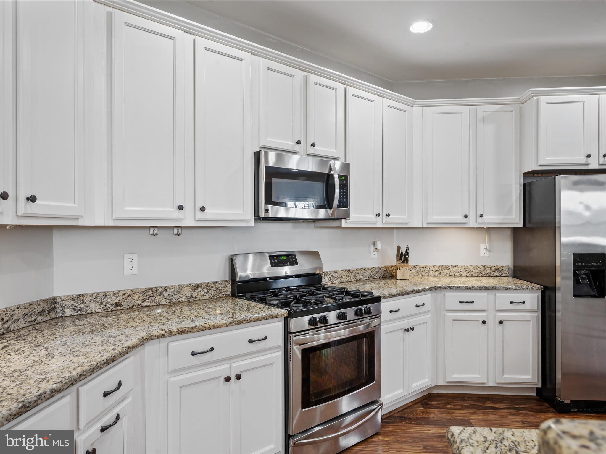 FLINT RIDGE - Residential
