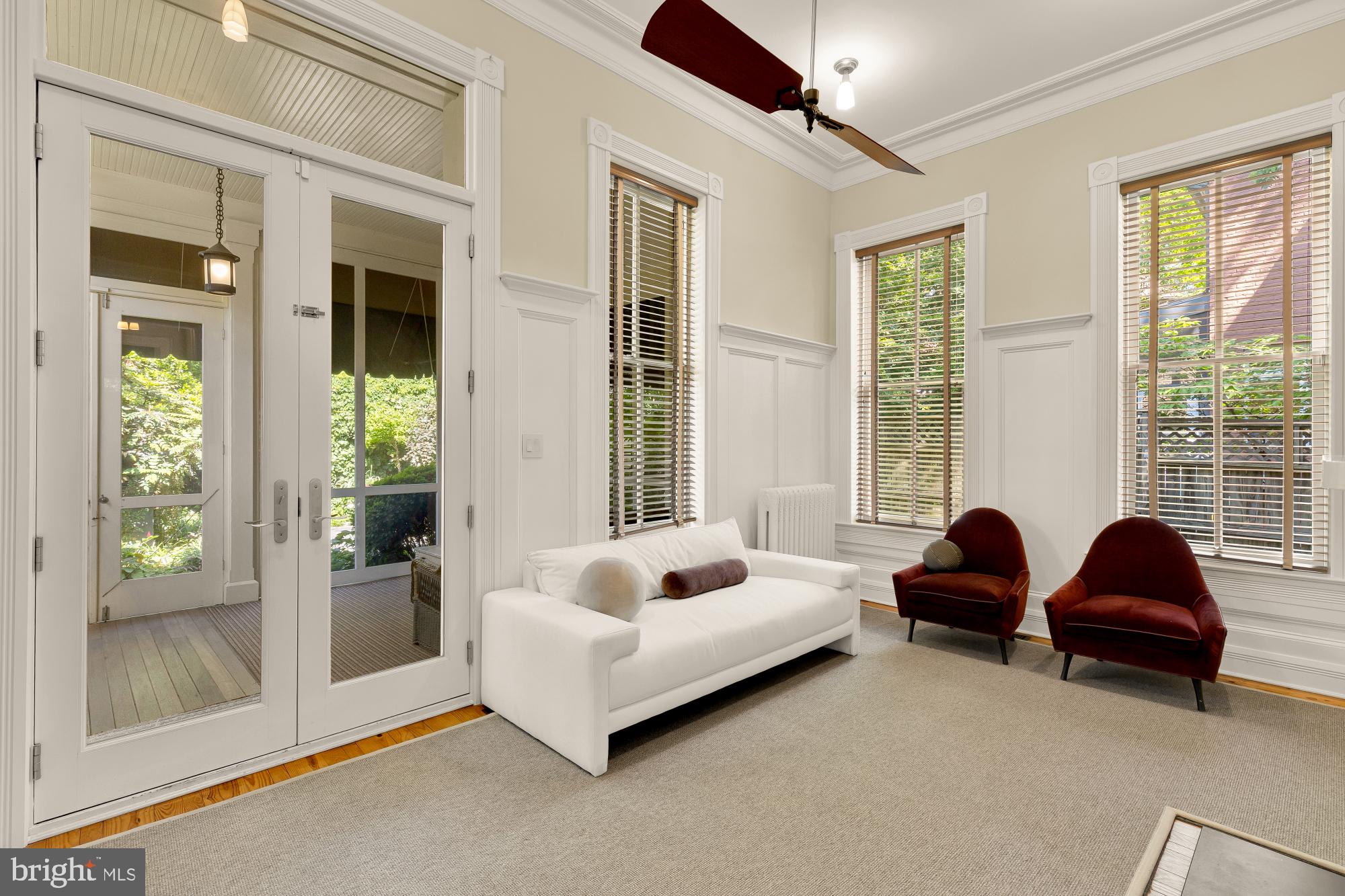 CAPITOL HILL - Residential