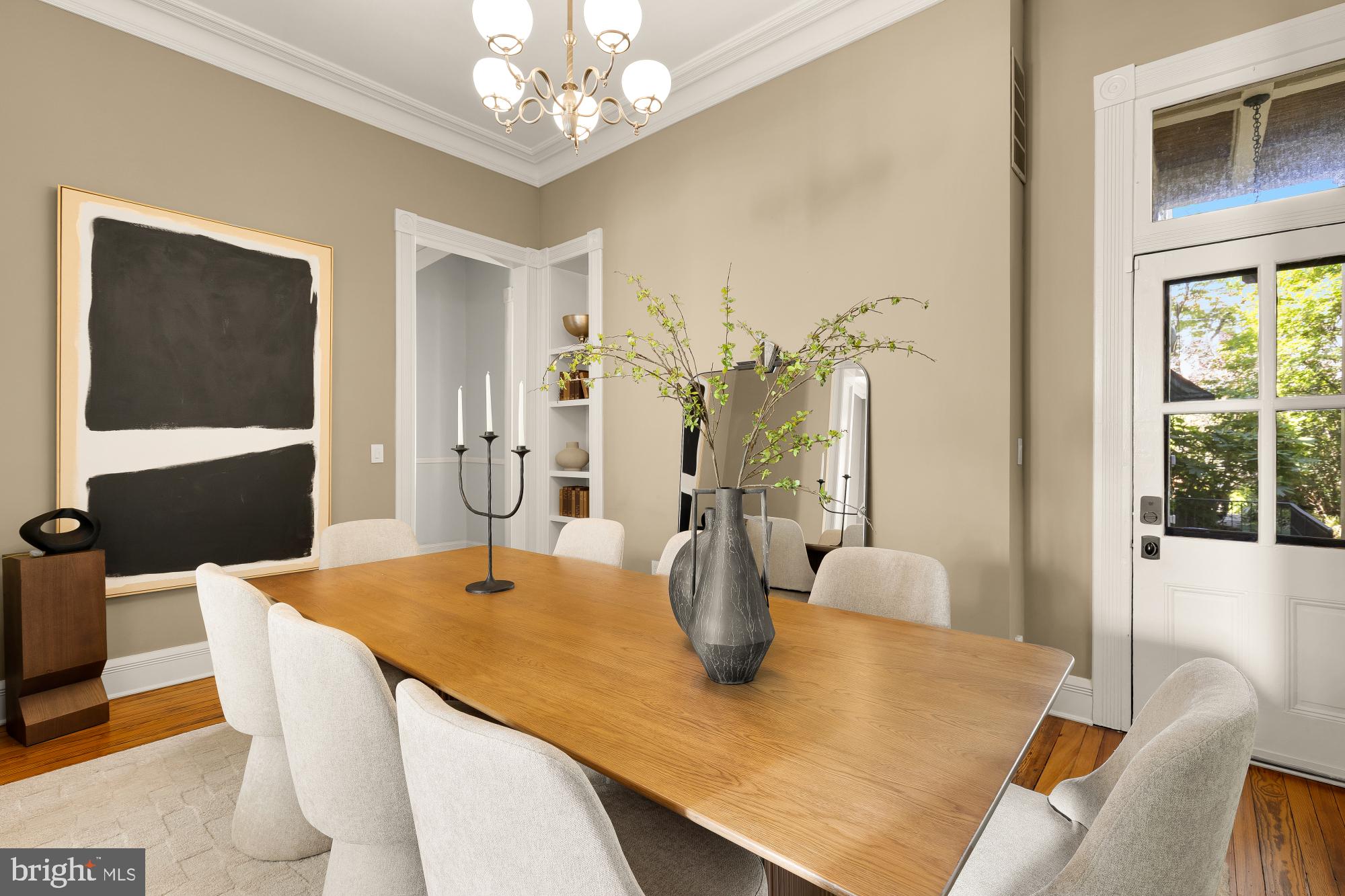 CAPITOL HILL - Residential