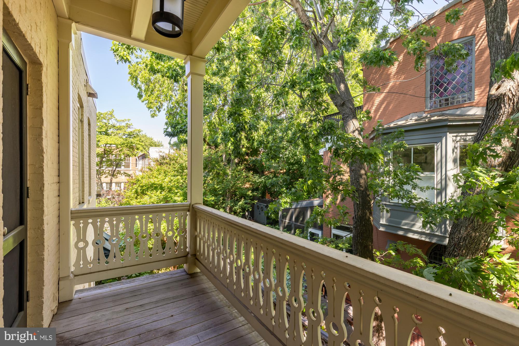 CAPITOL HILL - Residential