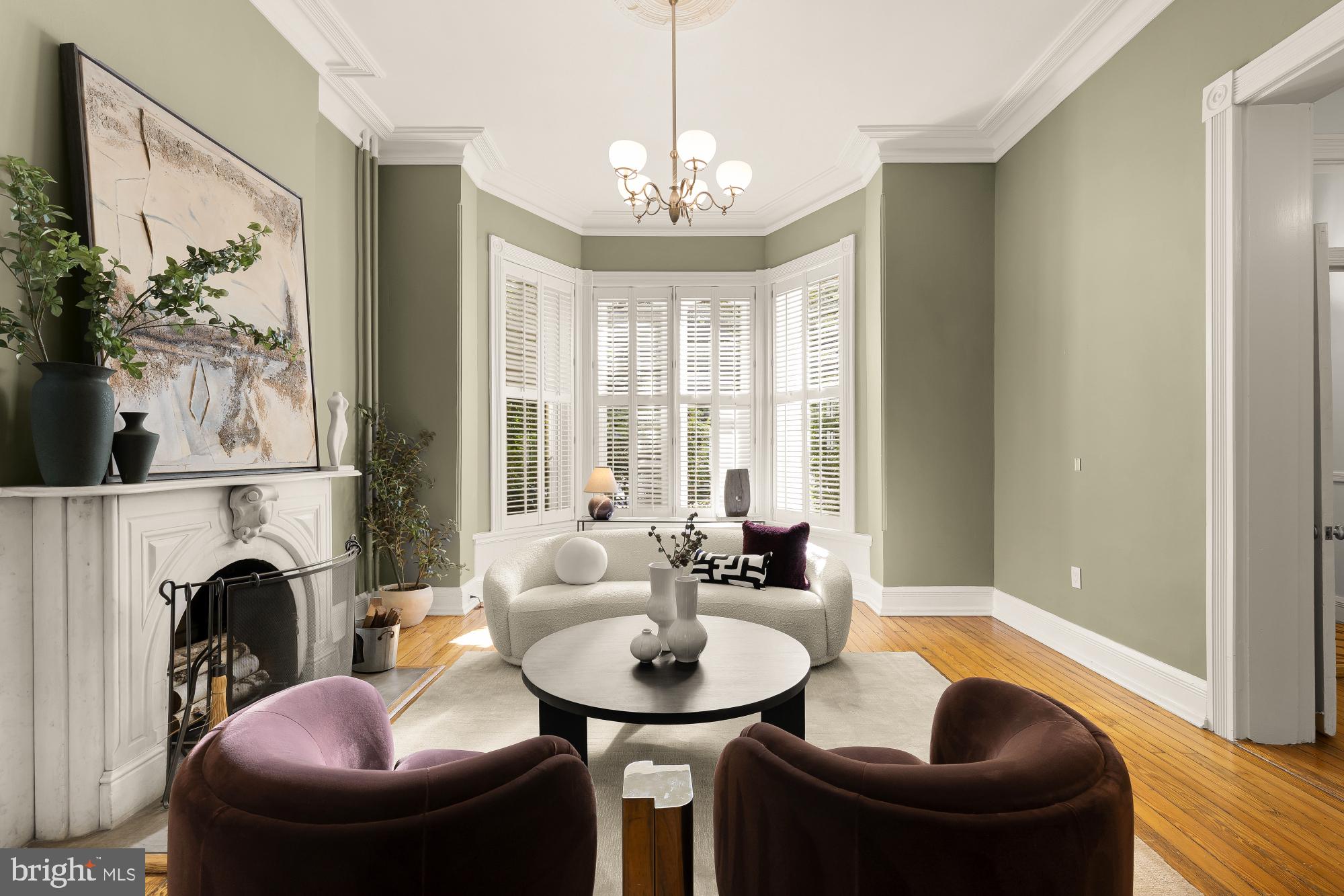 CAPITOL HILL - Residential