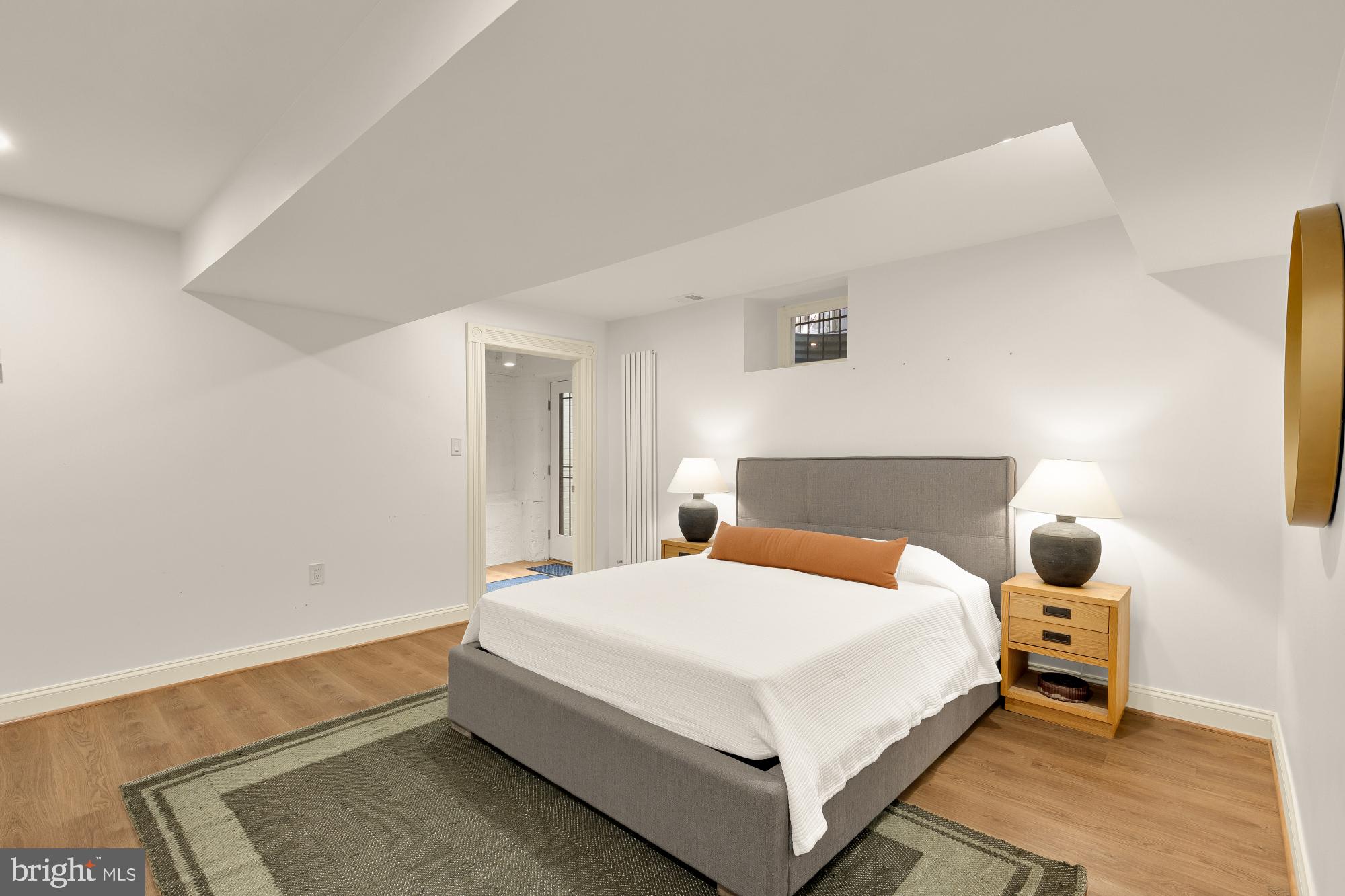 CAPITOL HILL - Residential
