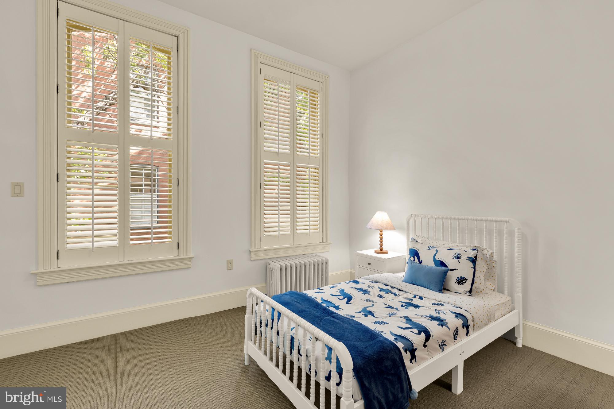 CAPITOL HILL - Residential