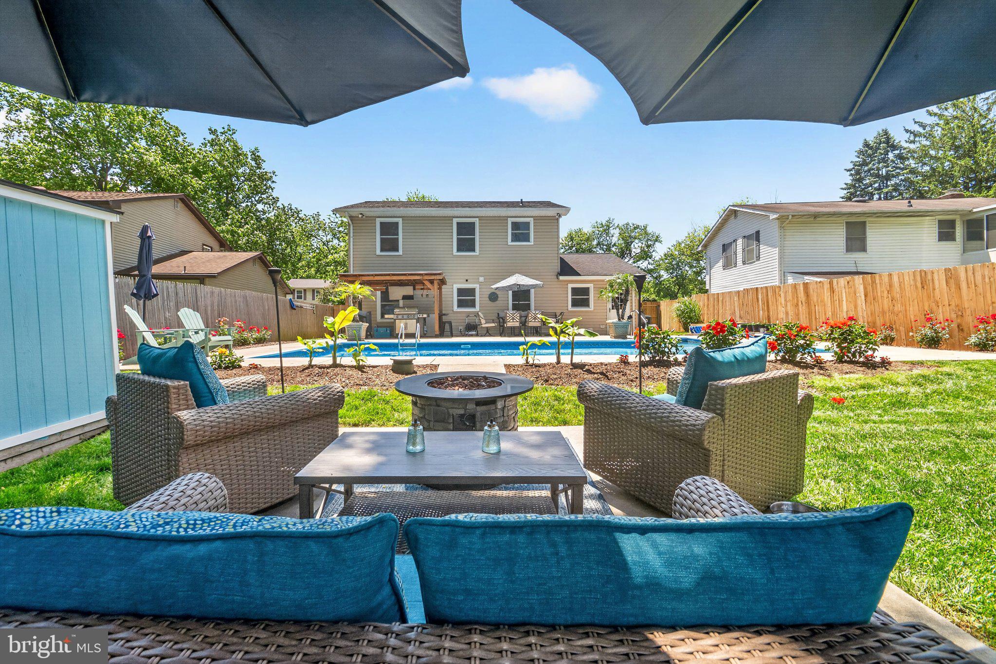 FOUR SEASONS ESTATES - Residential