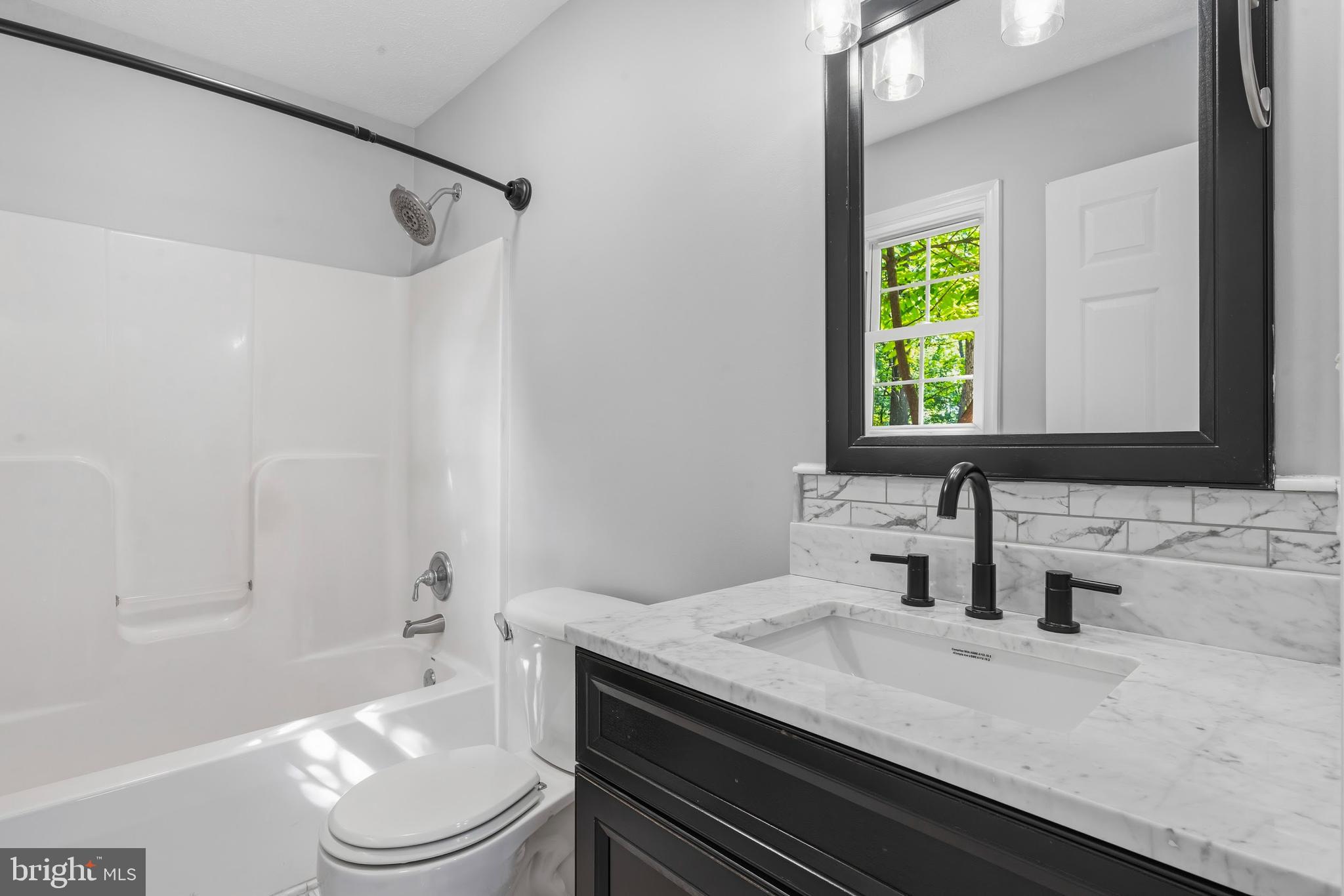 SKYLAND ESTATES - Residential
