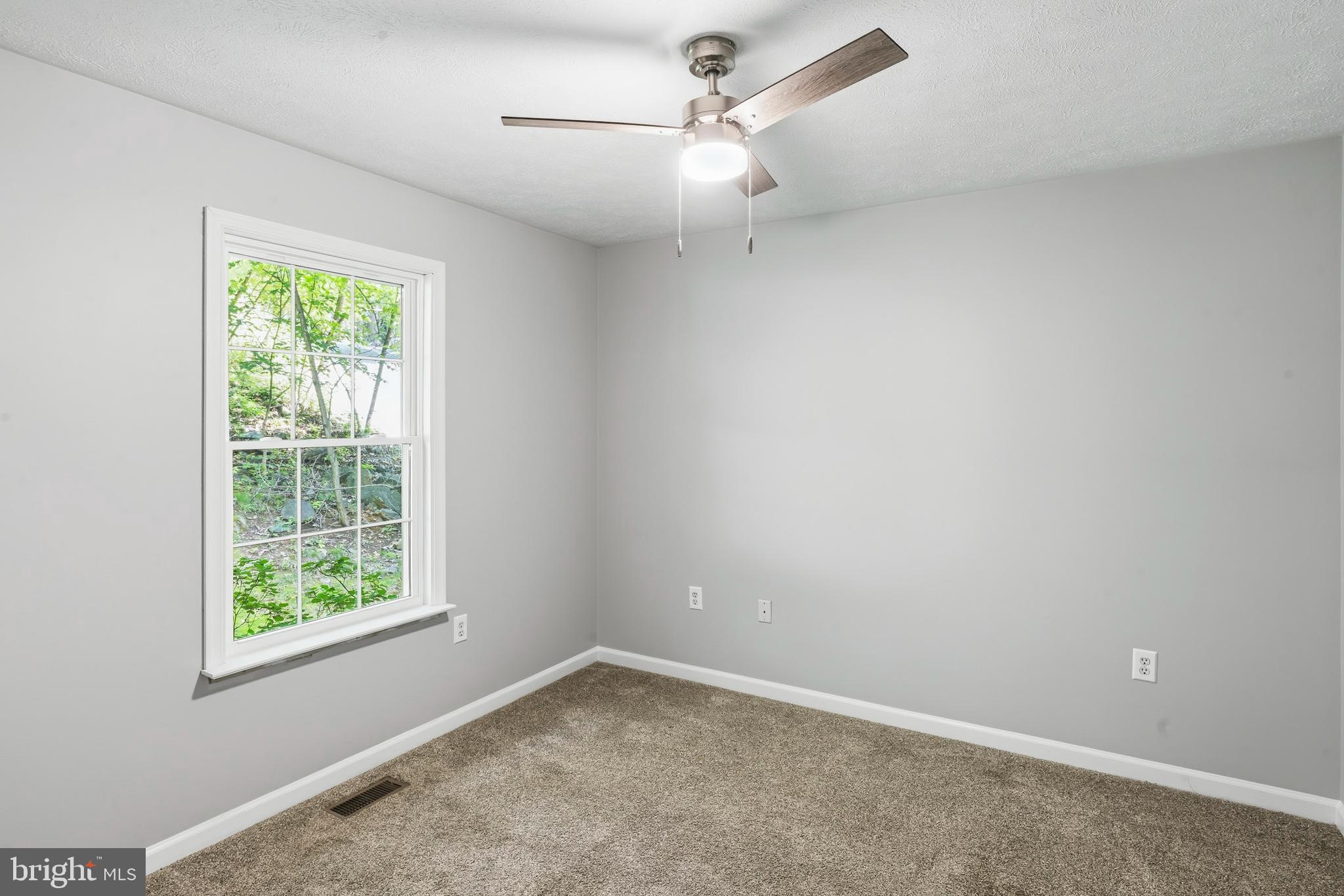 SKYLAND ESTATES - Residential