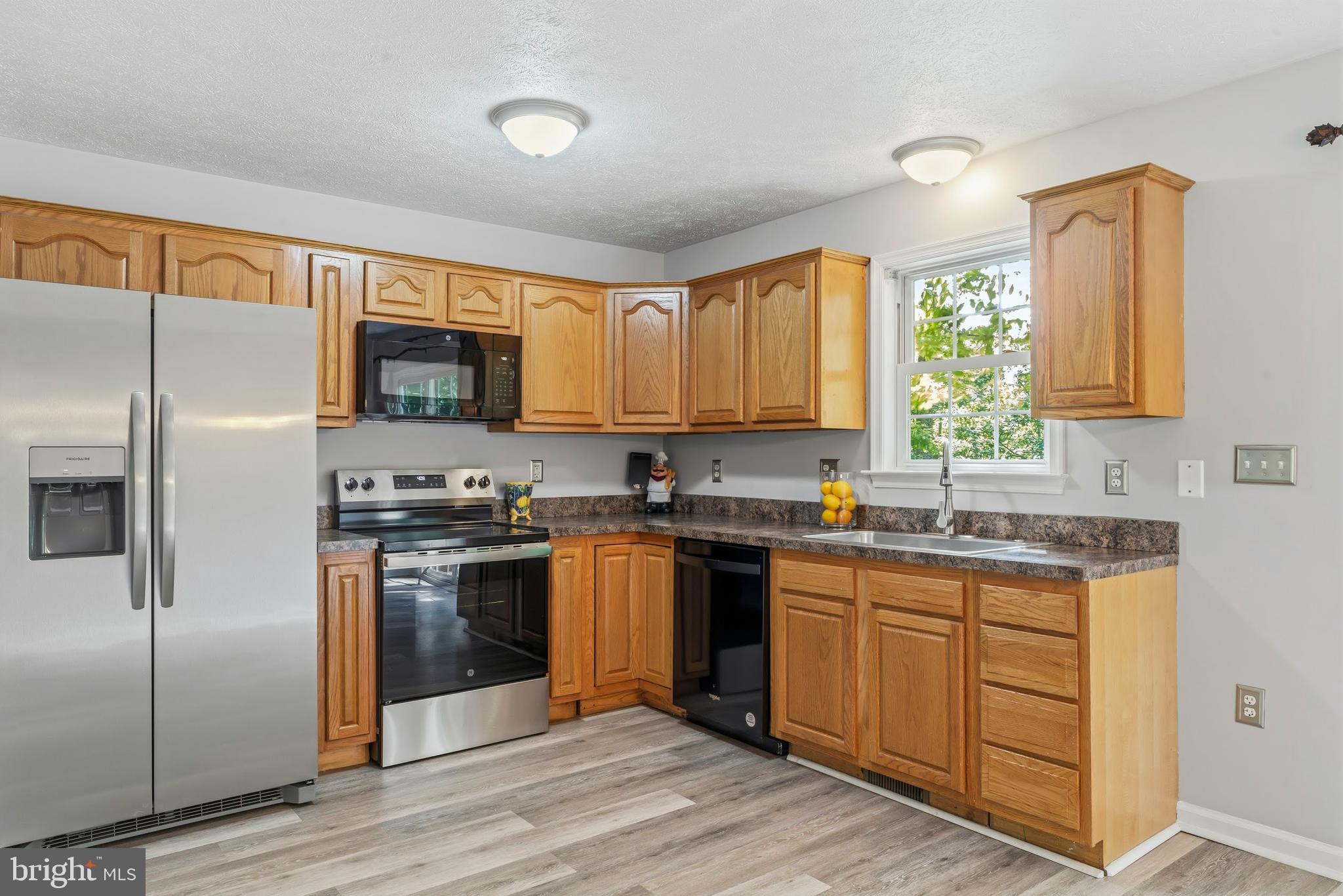SKYLAND ESTATES - Residential