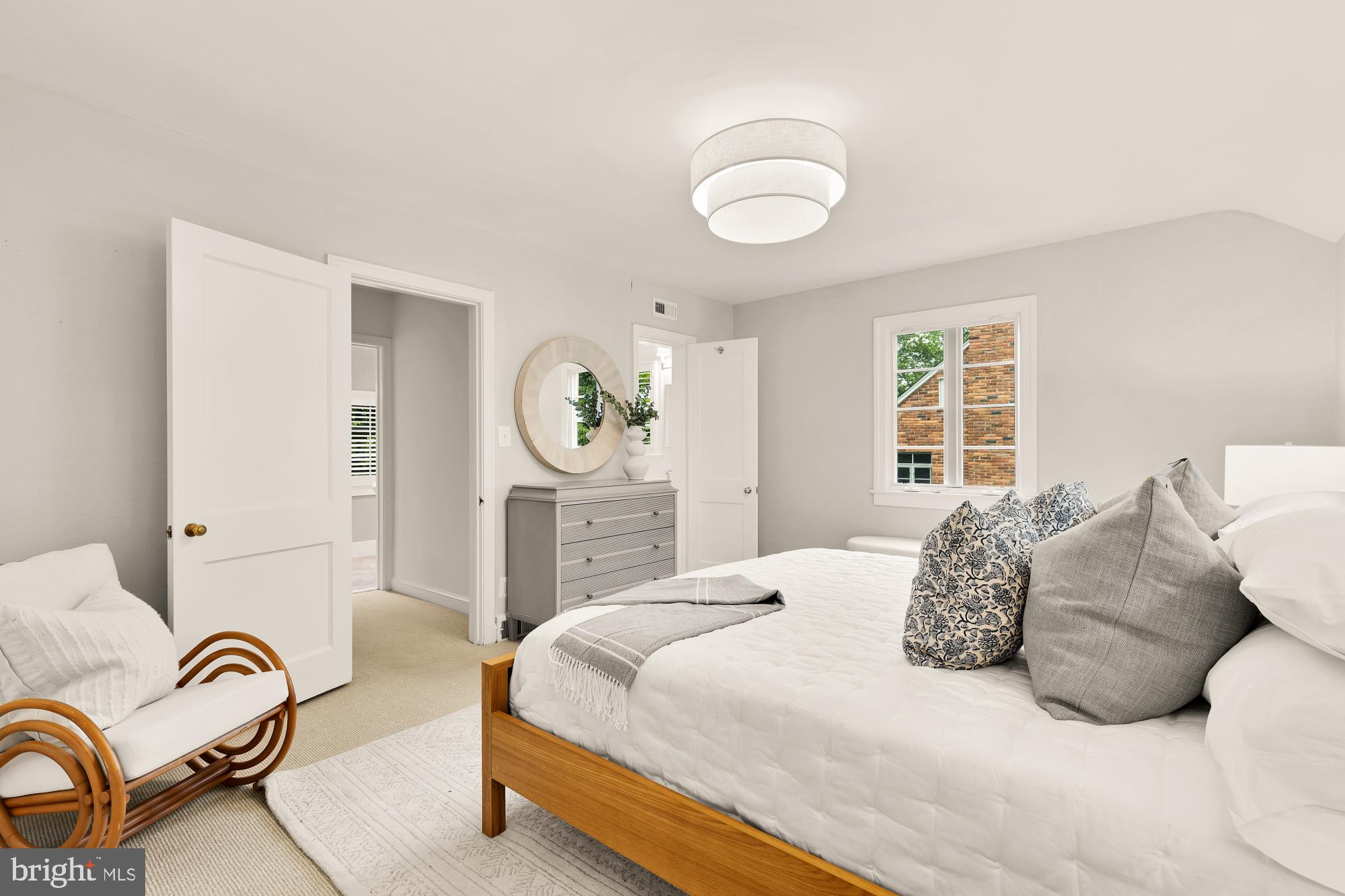 LEE HEIGHTS - Residential