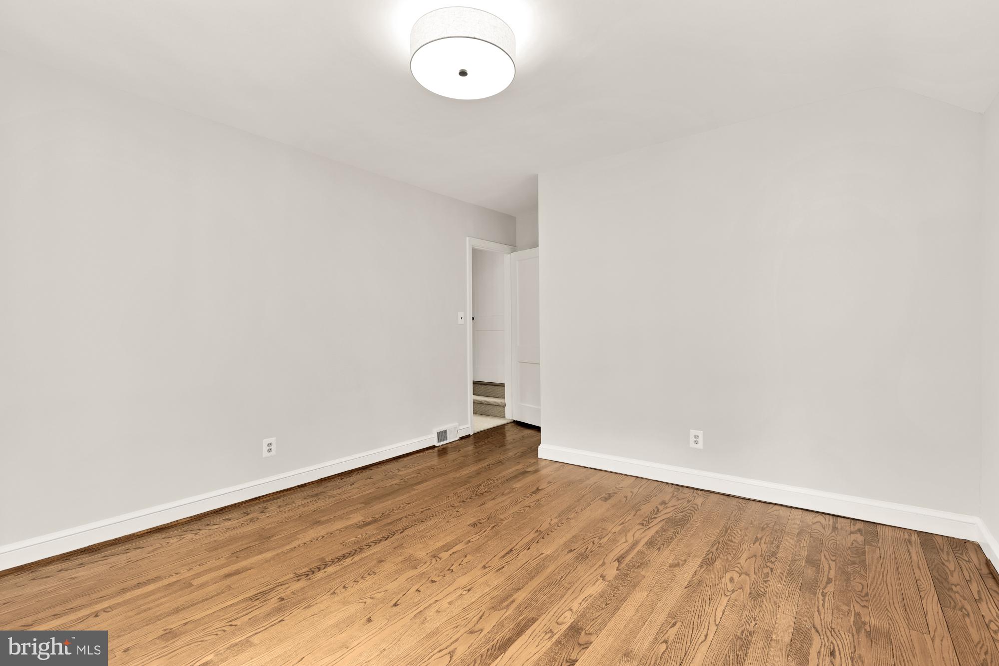 LEE HEIGHTS - Residential