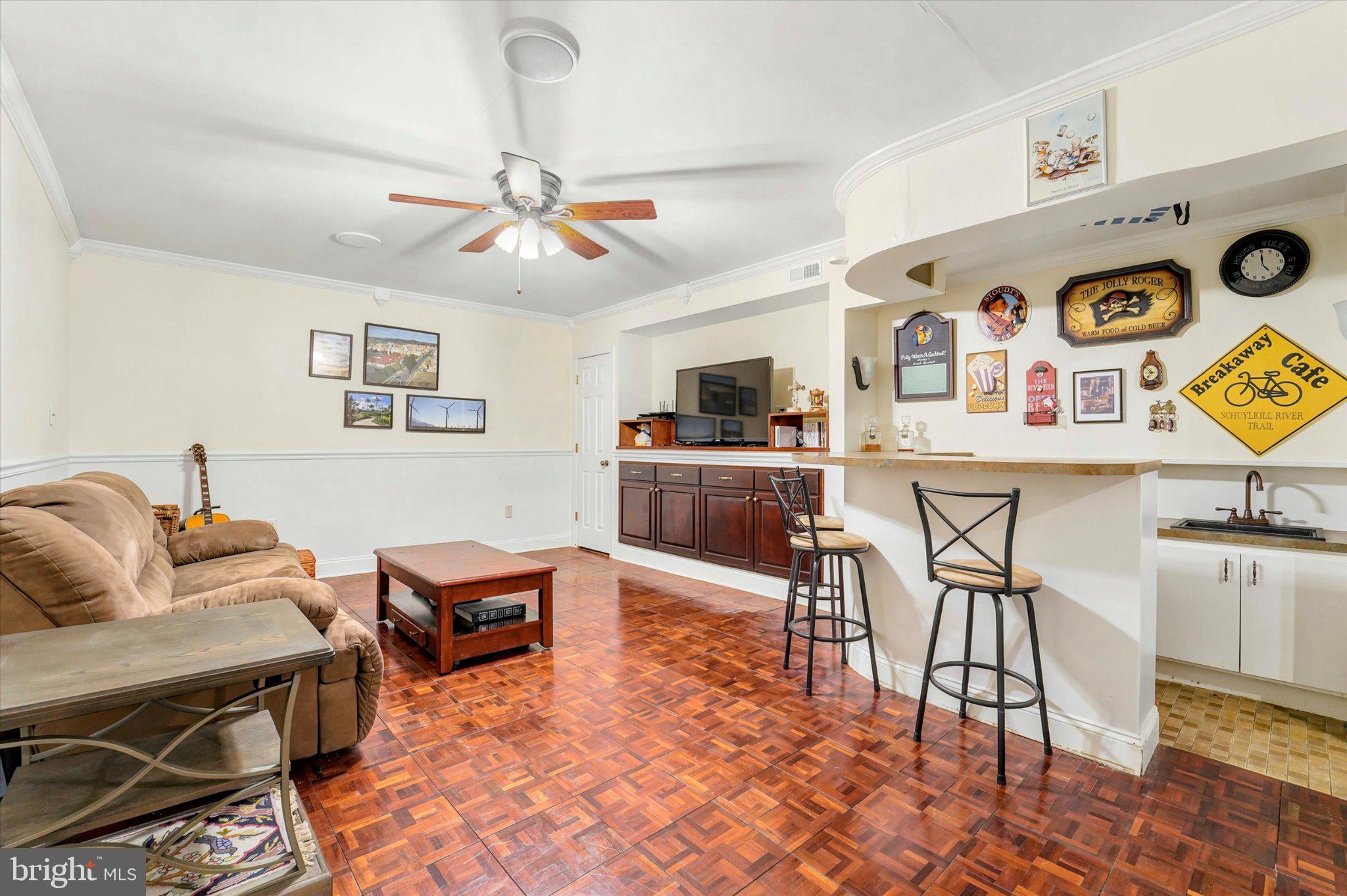 WINDSOR PASS - Residential