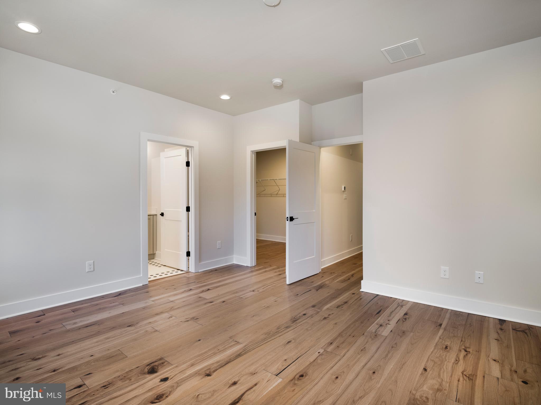 NEWTOWN WALK AT ELLIS PRESERVE - Residential