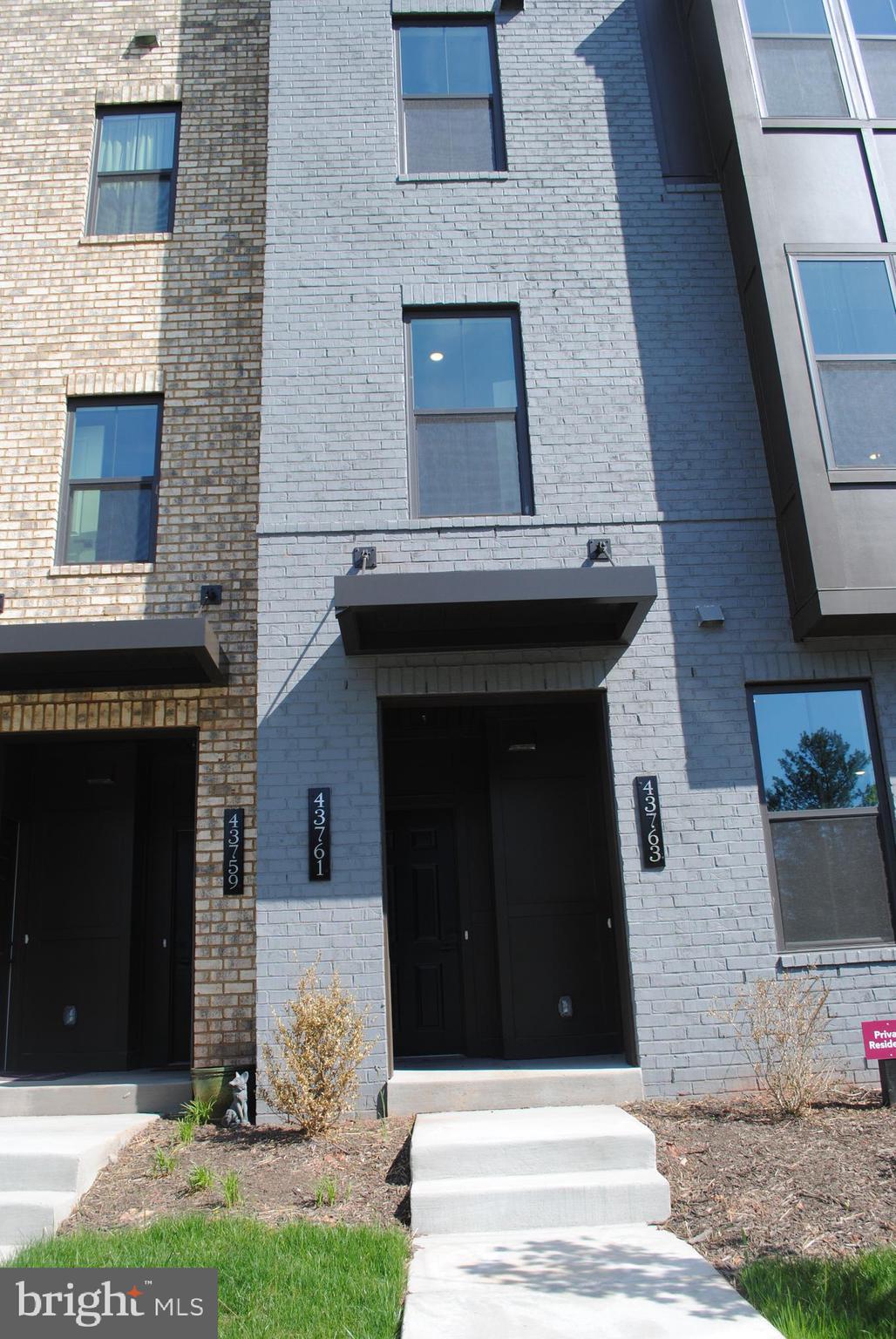 ASHBURN STATION - Residential Lease